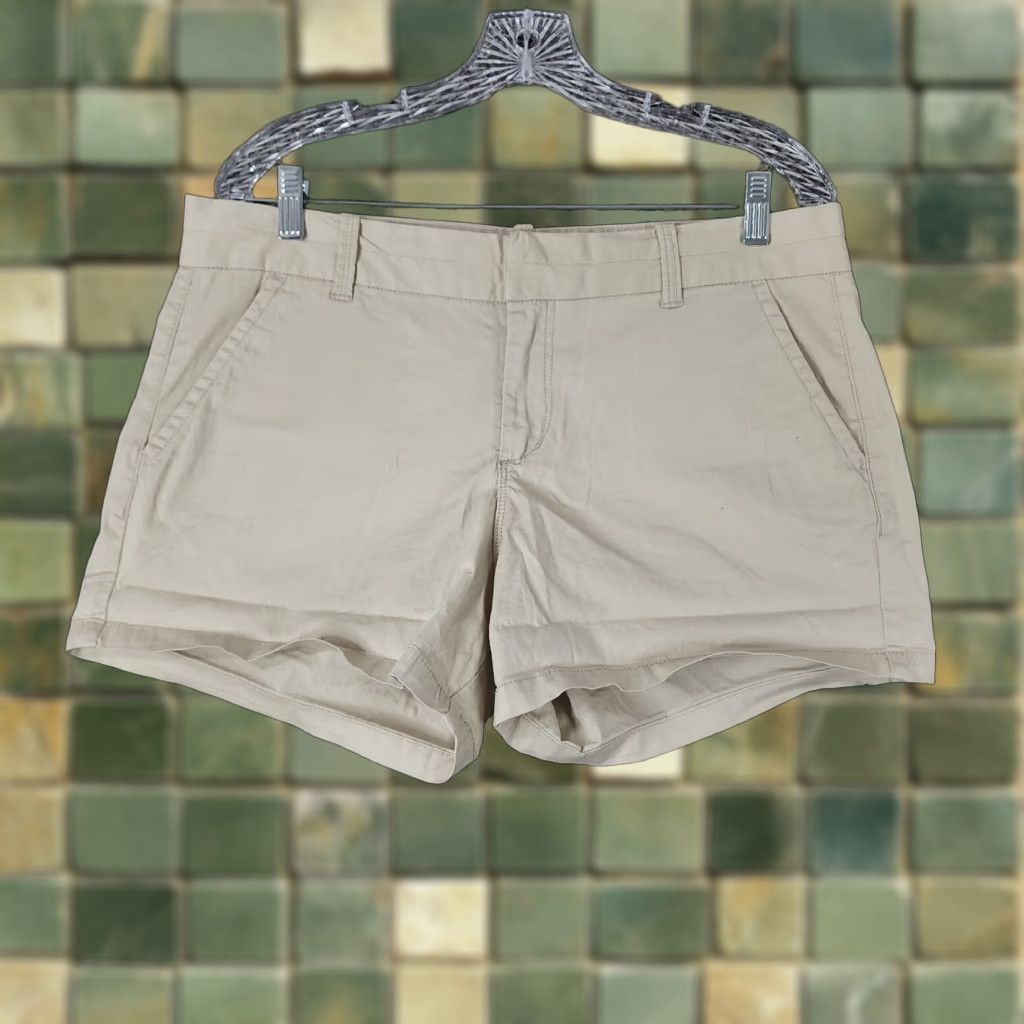 Calvin Klein Calvin Klein Short Shorts Women Beige Size 12 Regular Waist 34 in Chino 90s? Not specified. Size 34" / US 12 / IT 48 - 1 Thumbnail