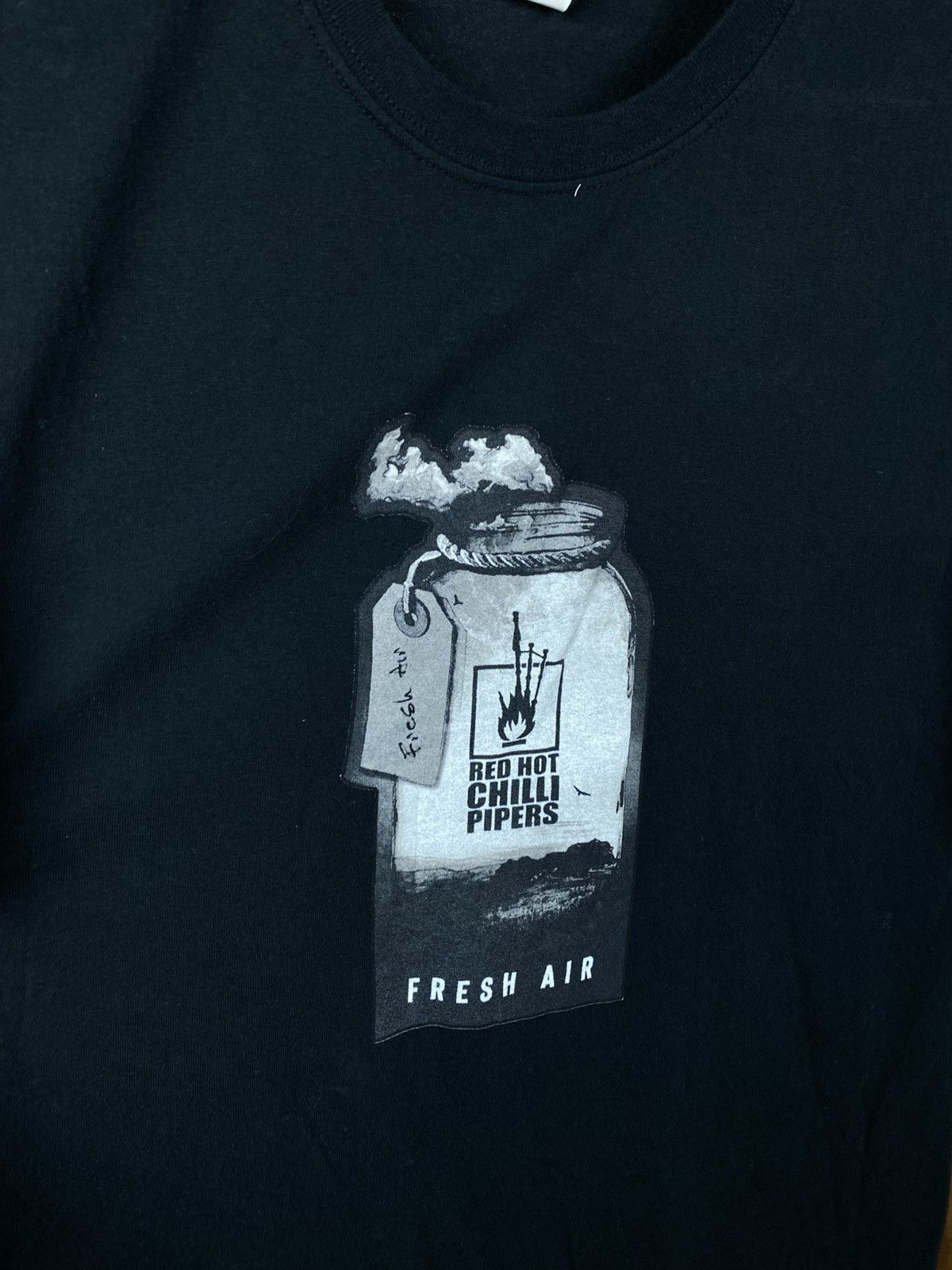 Band Tees 🎸T-Shirt Red Hot Chilli Pipers Fresh Air Album Promo Tee🎸 Size US XL / EU 56 / 4 - 2 Thumbnail