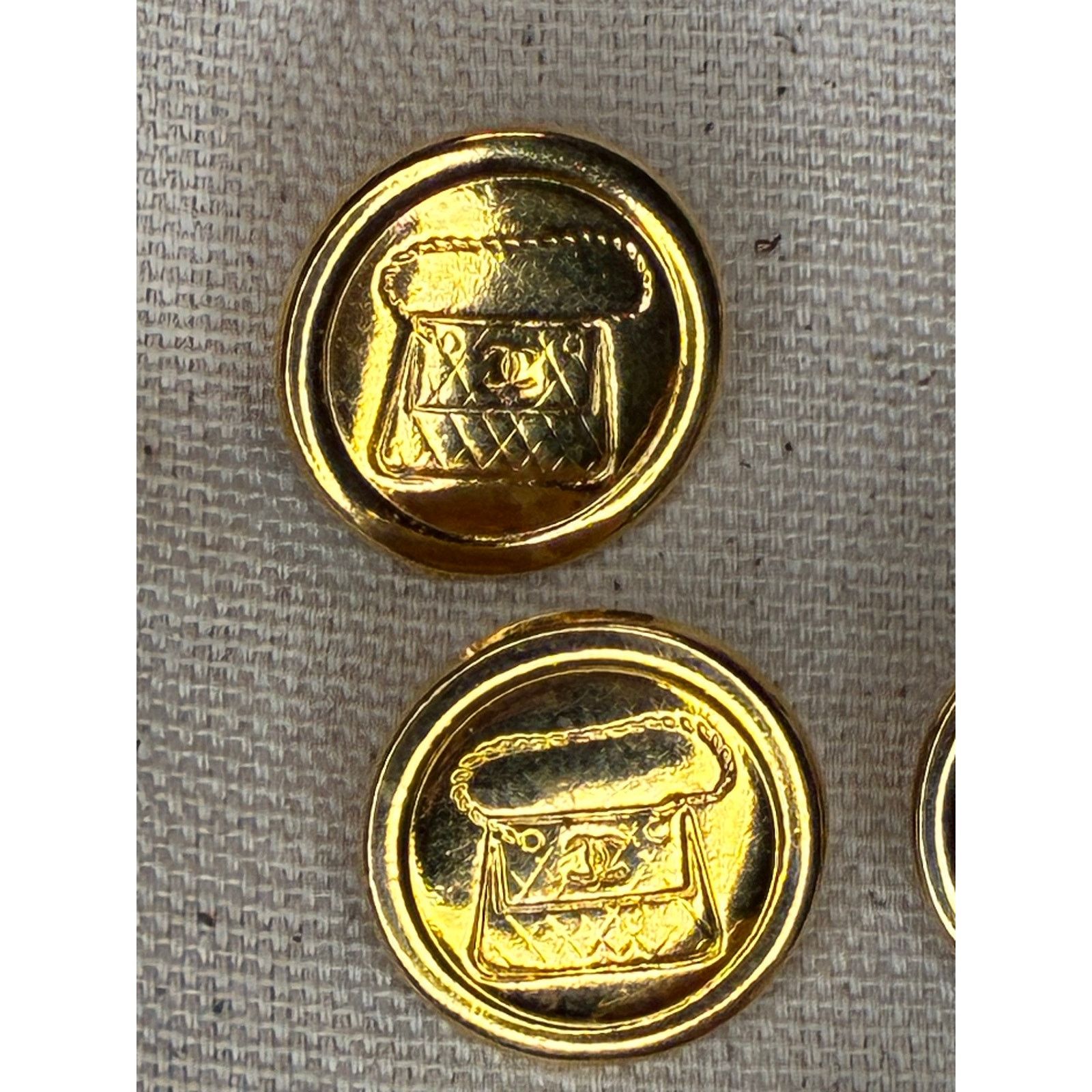 Chanel CHANEL Gold Plated Buttons - Set of 5 - Matelassé Flap Bag Size ONE SIZE - 8 Thumbnail