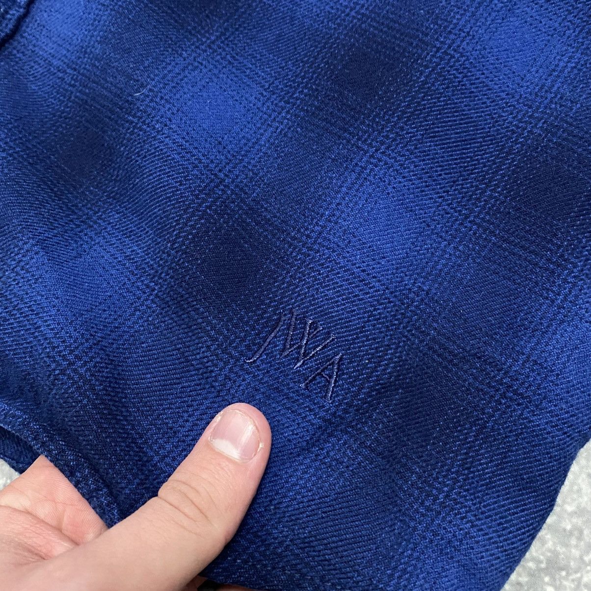 JW Anderson × Uniqlo Designer JWAnderson x Uniqlo Small logo button up shirt Size US S / EU 44-46 / 1 - 3 Thumbnail