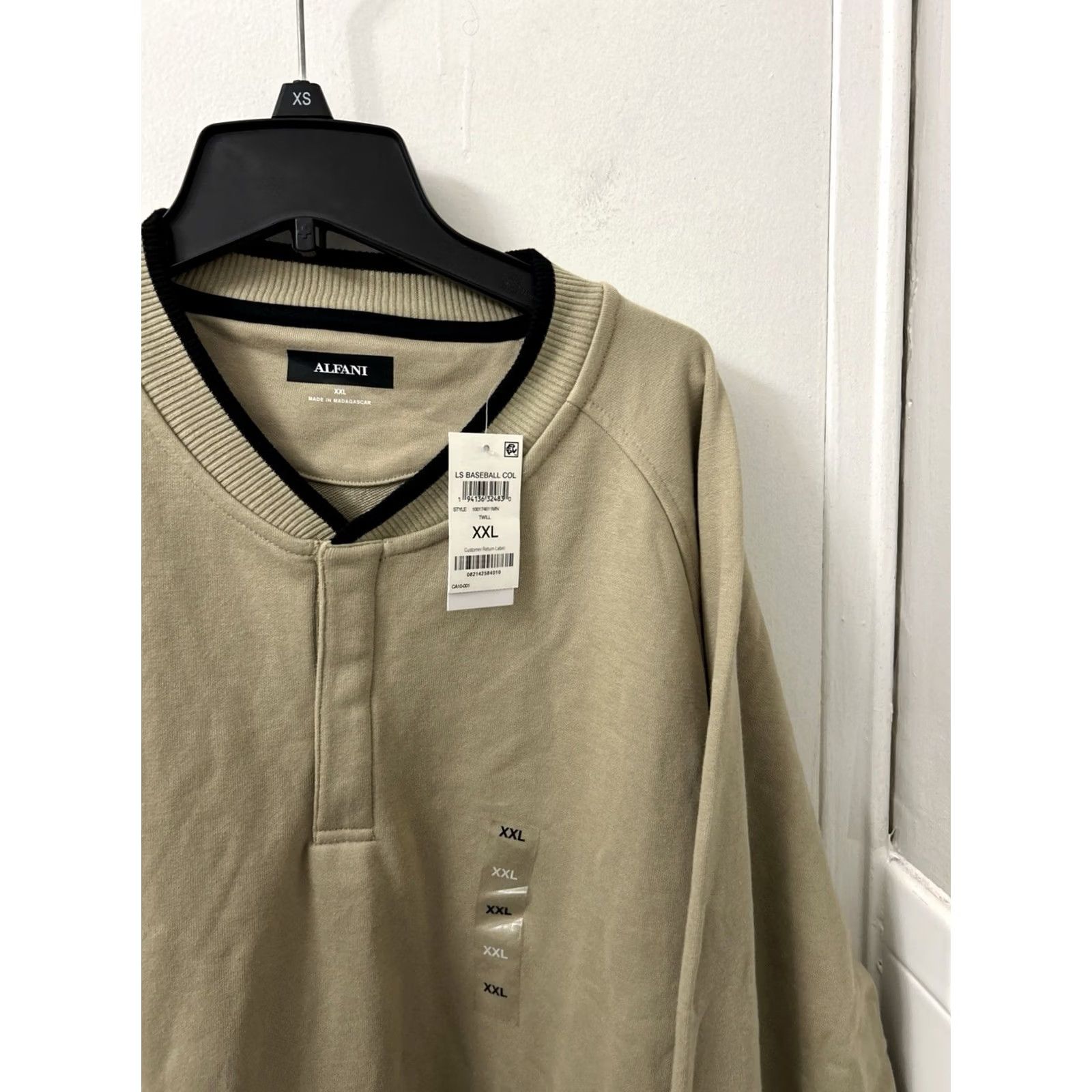 Alfani VINTAGE Alfani Sweatshirt Mens 2XL Beige Henley Baseball Pullover L/S NWT Size US XXL / EU 58 / 5 - 4 Thumbnail