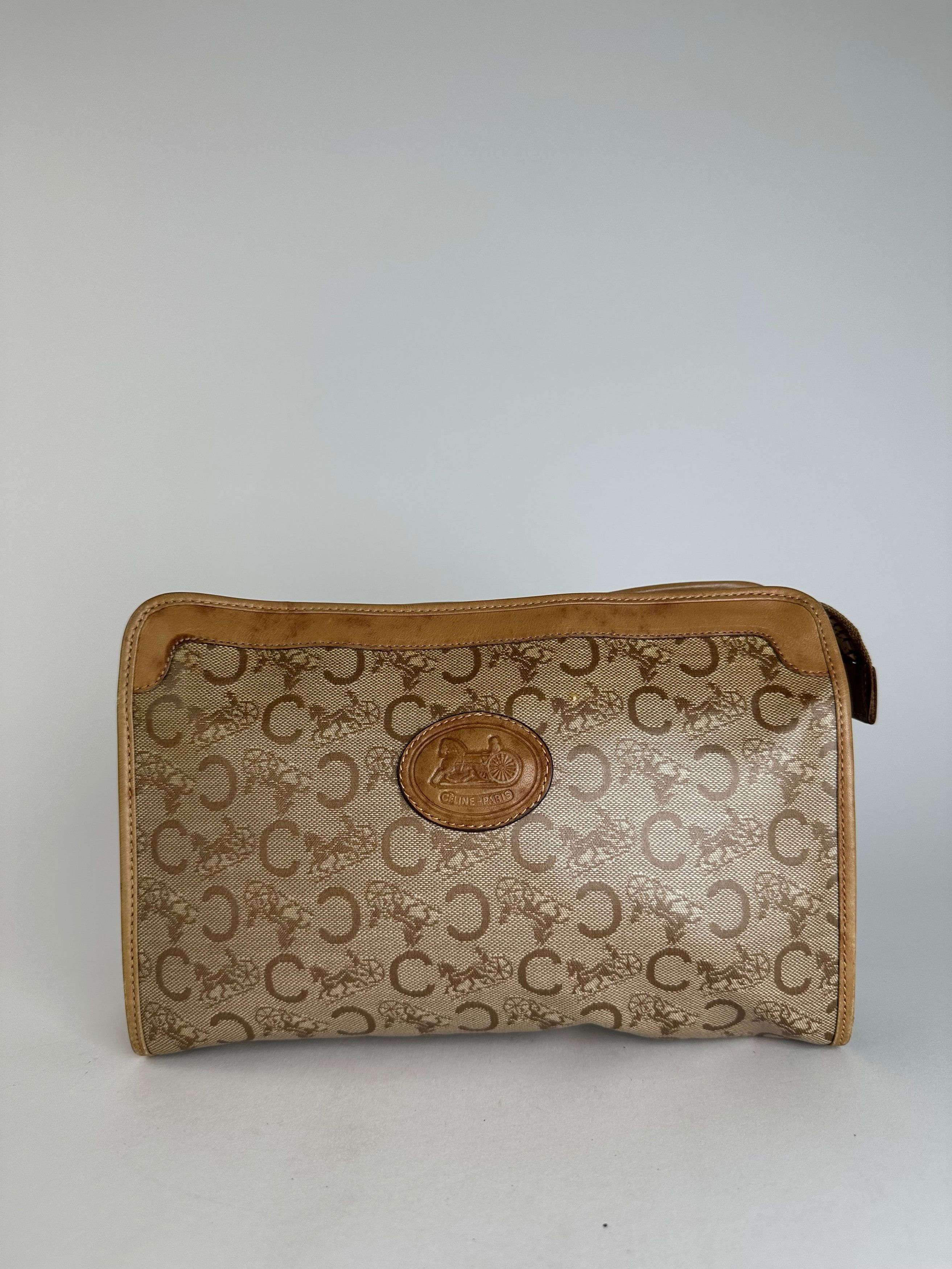 Celine Vintage Paris Triomphe Cariage Logo Leather Clutch Beige Bro Size ONE SIZE - 1 Thumbnail