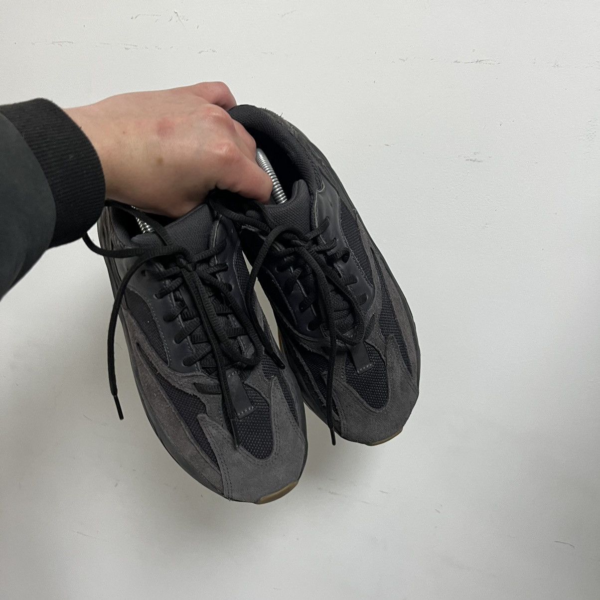 Adidas × Kanye West Adidas Yeezy Boost 700 Size US 8 / EU 41 - 5 Thumbnail