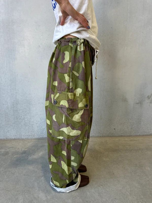 Vintage 60s Finnish Camou Cargo Pants Size 28" / US 6 / IT 42 - 1 Thumbnail