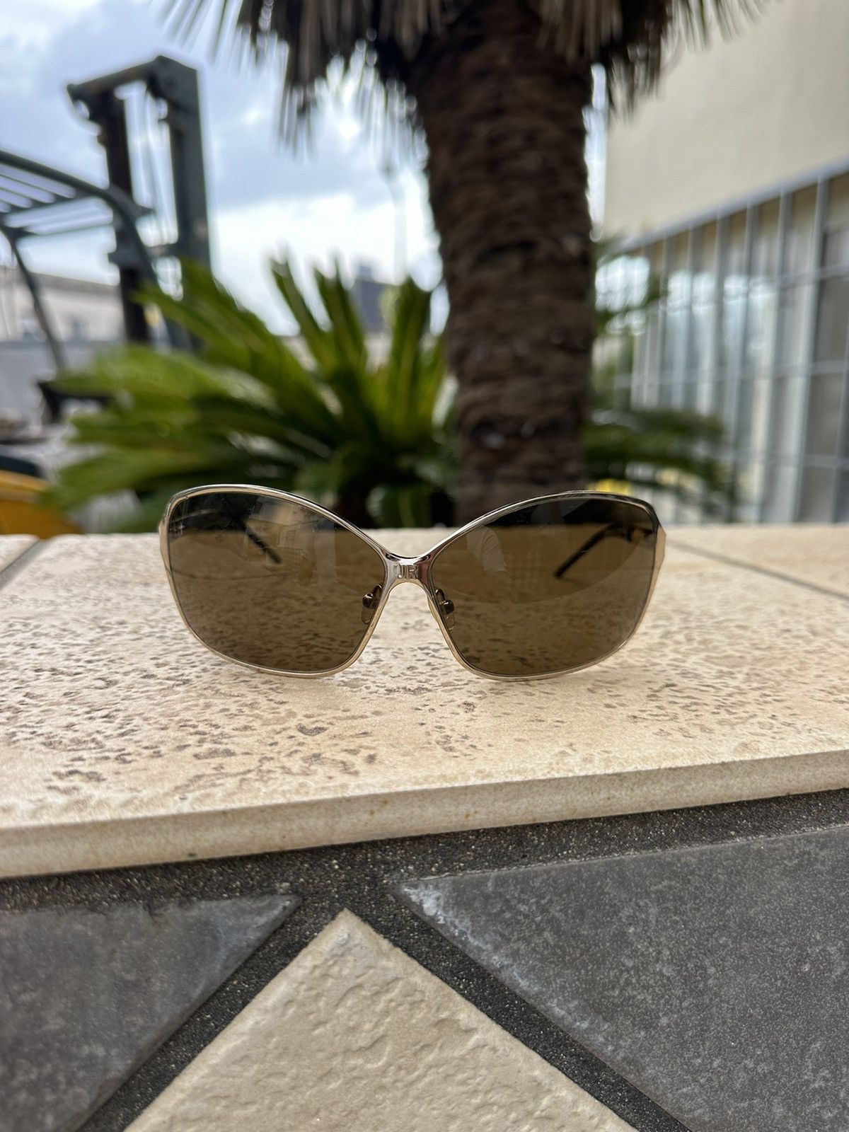 John Richmond John Richmond Sunglasses Gold JR 55704 Size ONE SIZE - 4 Thumbnail