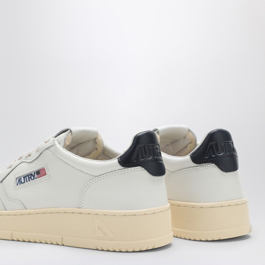 o1d2blof0824 Low-Top Trainers in White