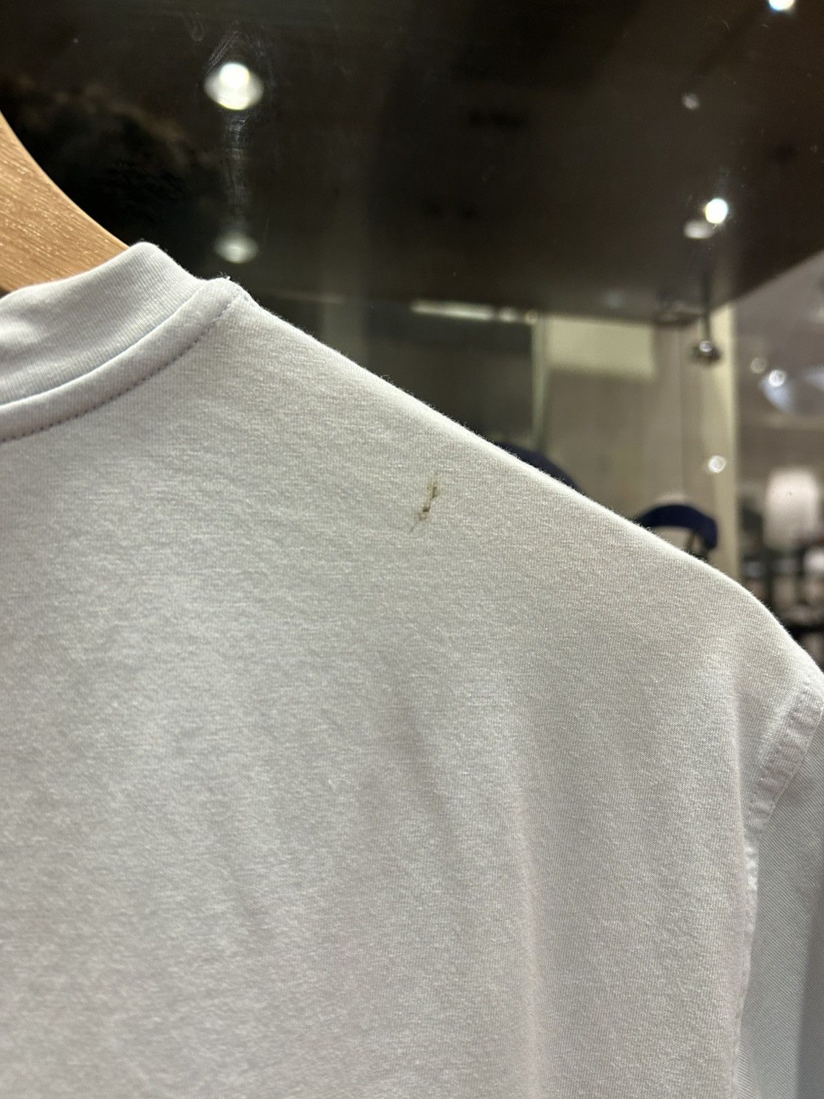 Burberry Burberry London England Tee Size US M / EU 48-50 / 2 - 3 Thumbnail