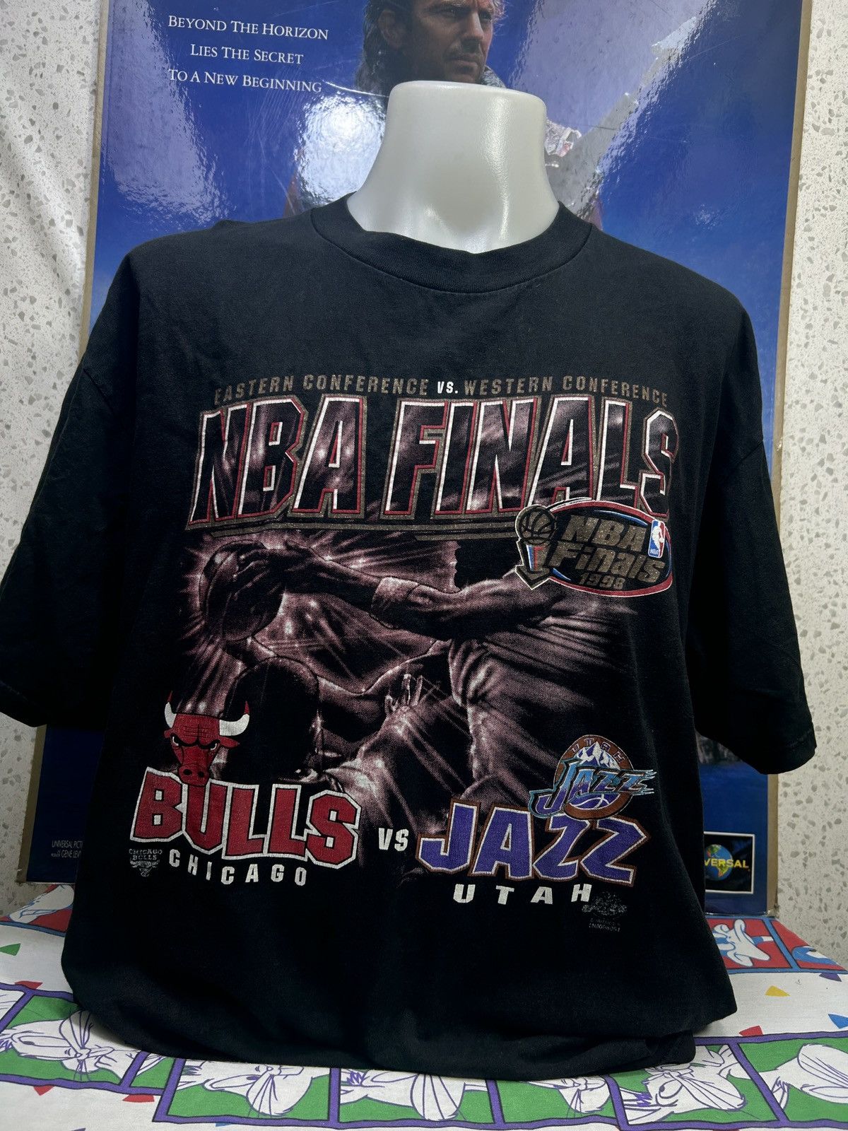 NBA Vintage NBA Finals 90s T-Shirt Size XL Size US XL / EU 56 / 4 - 1 Thumbnail