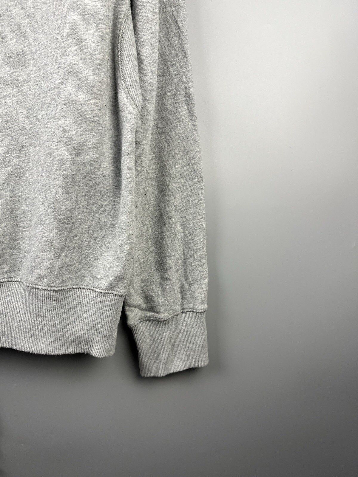 Fred Perry Fred Perry Gray Basic Crew Sweatshirt Pullover Size US M / EU 48-50 / 2 - 16 Thumbnail