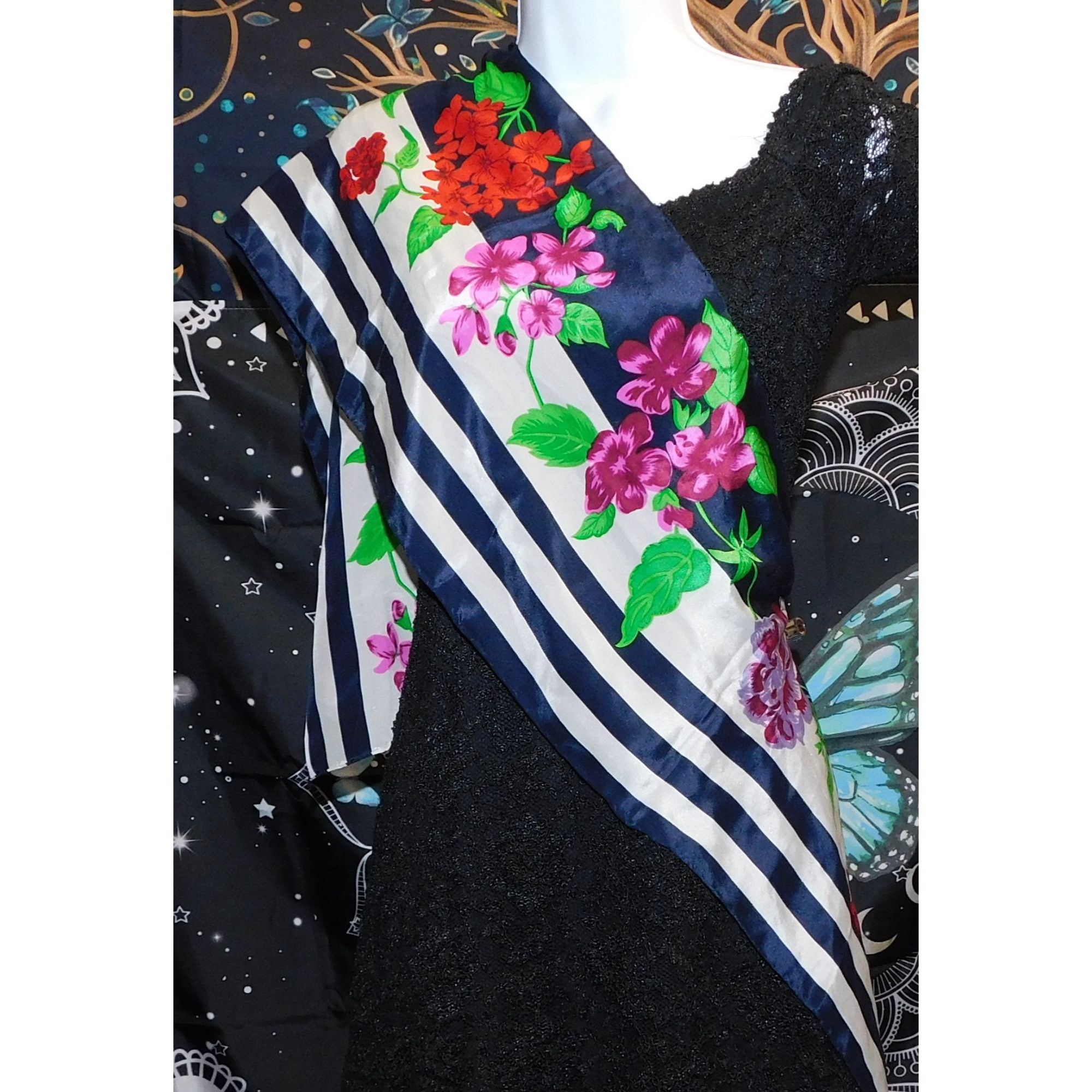Other Preppy Floral Striped Satin Scarf With Red & Pink Flowers Na Size ONE SIZE - 2 Thumbnail