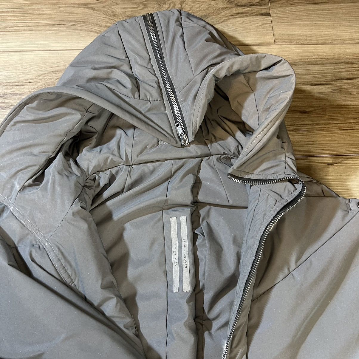 Rick Owens FW22 Strobe Reflex Gauntlet Jacket Size US S / EU 44-46 / 1 - 7 Thumbnail