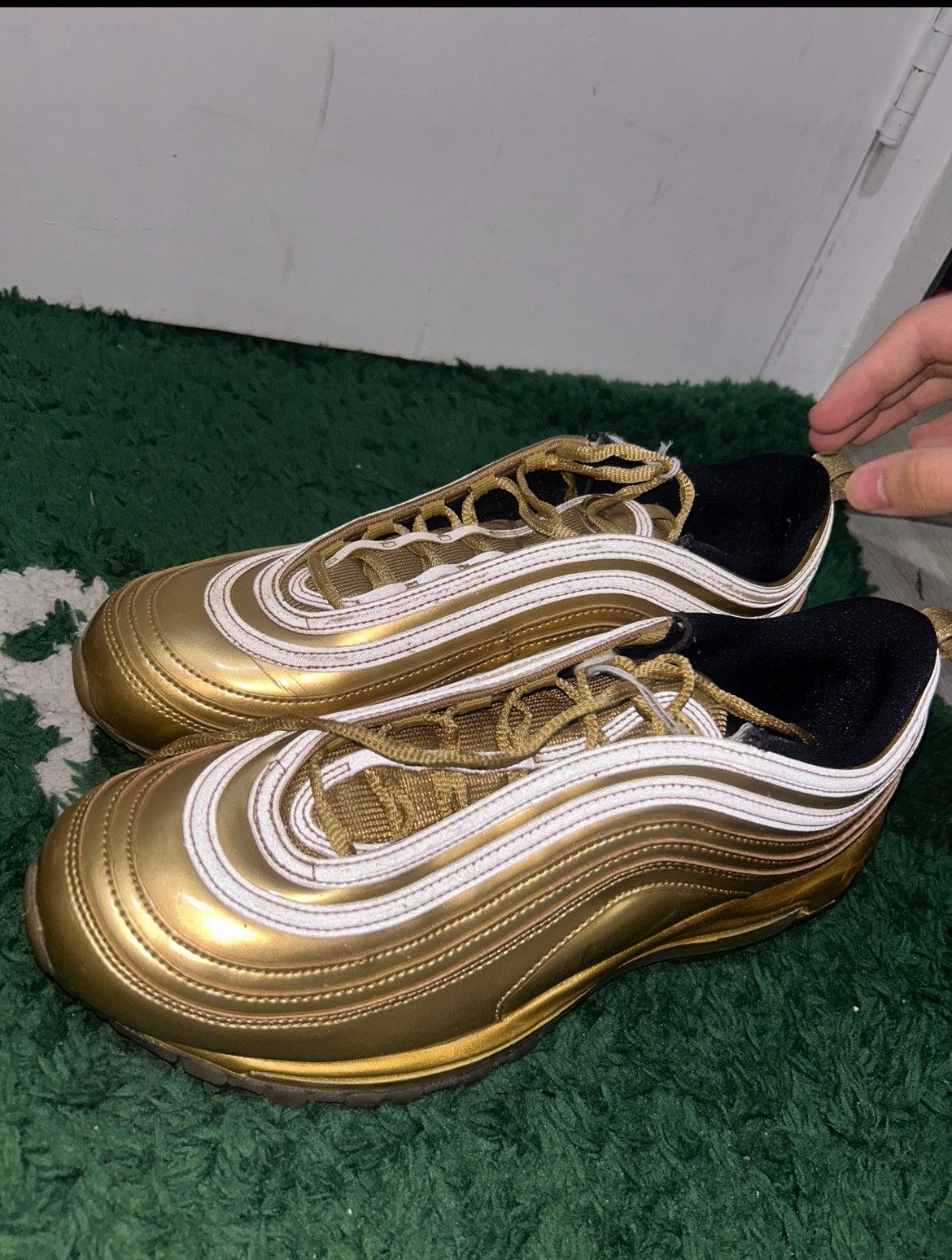 Nike Size 11 - Nike Air Max 97 Olympic Gold Preowned Size US 11 / EU 44 - 6 Thumbnail