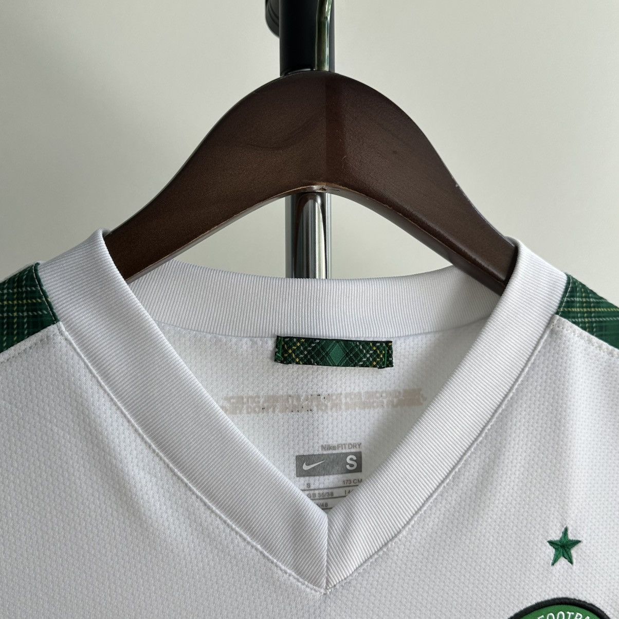 Nike Vintage Nike FC Celtic 2009/10 Away Soccer Jersey Blokecore Size US S / EU 44-46 / 1 - 8 Thumbnail