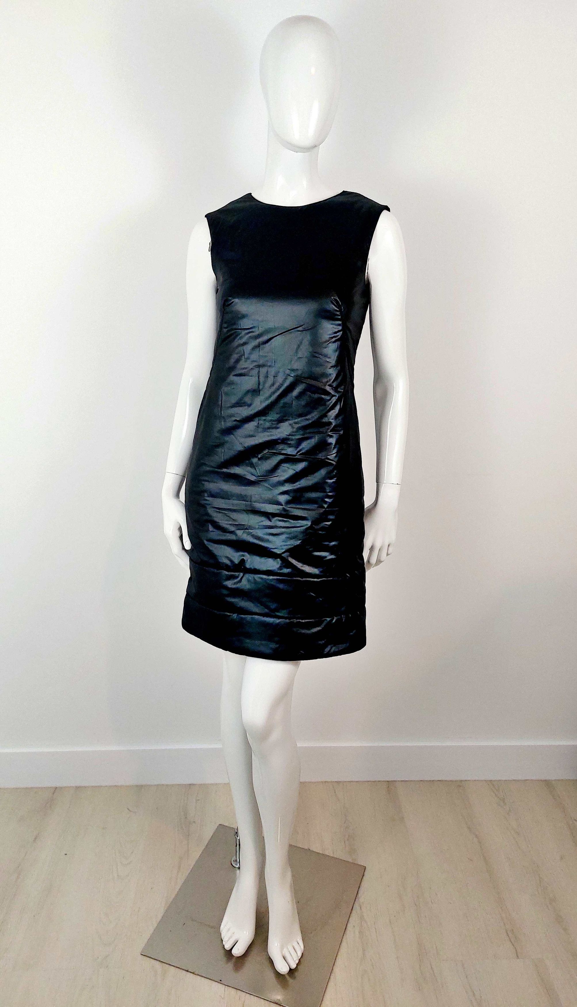 Paco Rabanne Paco Rabanne Padded Black Sheath Futuristic Dress Size XS / US 0-2 / IT 36-38 - 1 Thumbnail