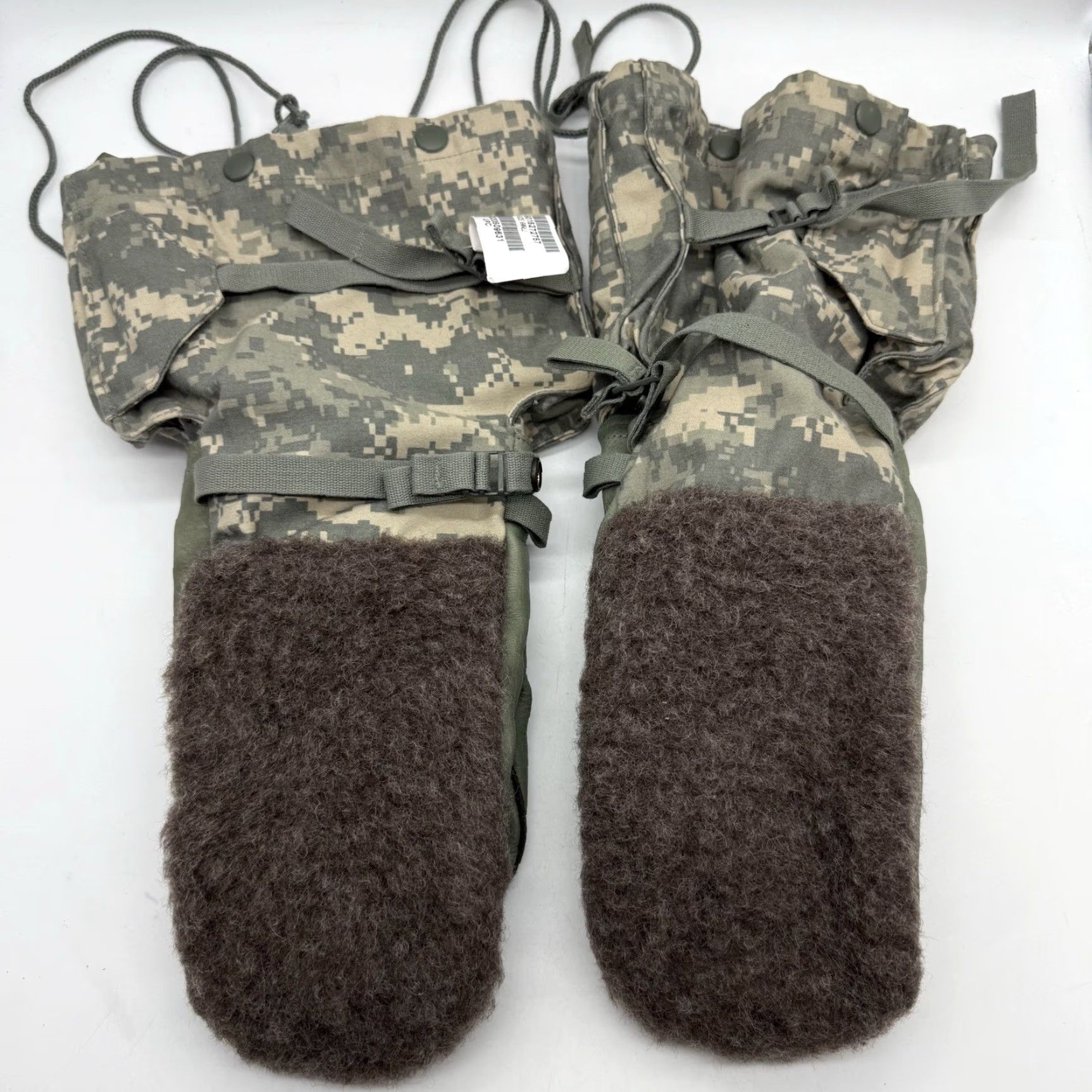 Vintage USGI Arctic Cold Weather Mittens Size S Military Digital Camouflage Mittens Mens Winter Brown Green Nylon Wool Lining Size ONE SIZE - 2 Thumbnail
