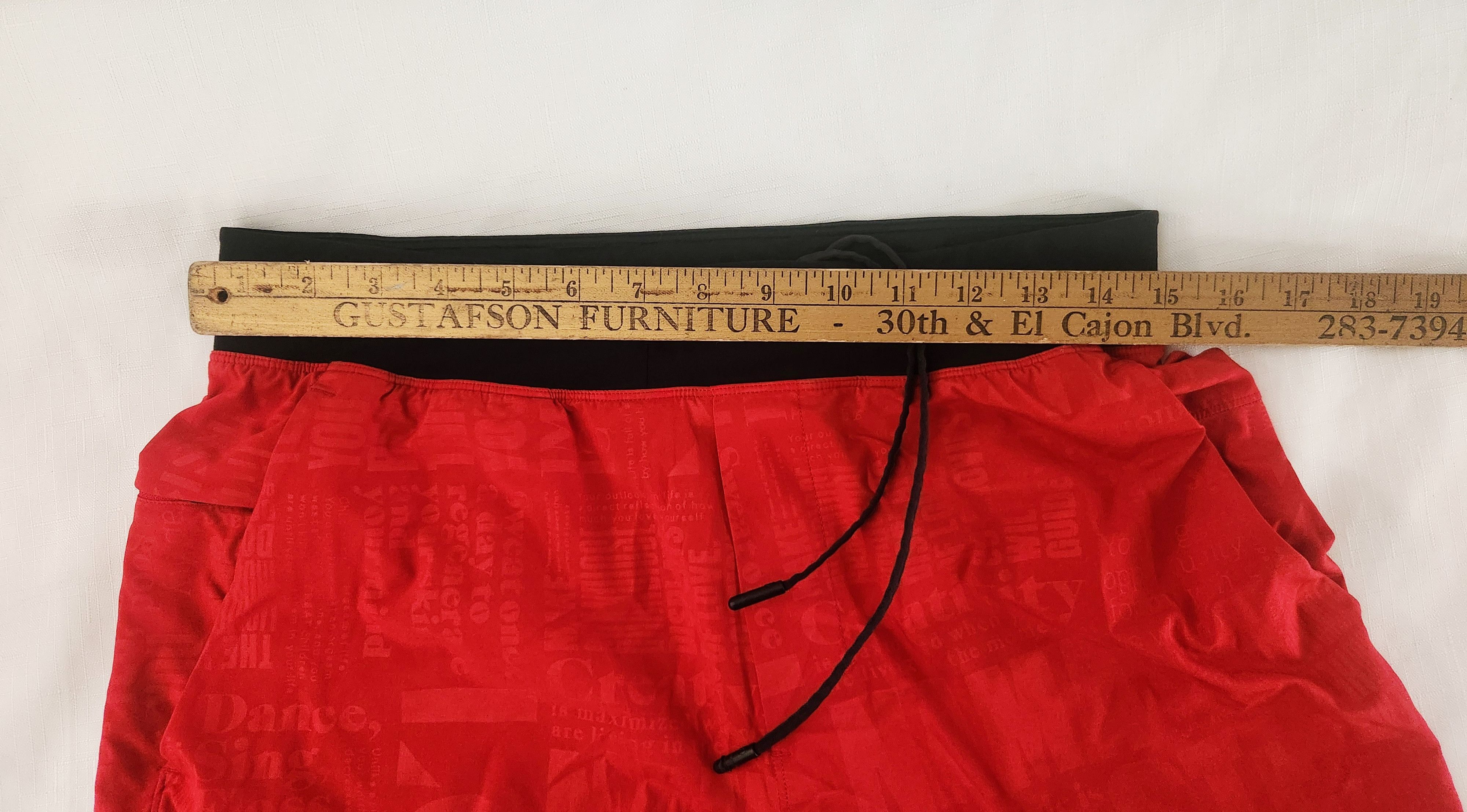 Lululemon Lululemon T.H.E. Short 9" Manifest Dark Red Shorts Medium Size US 32 / EU 48 - 14 Thumbnail