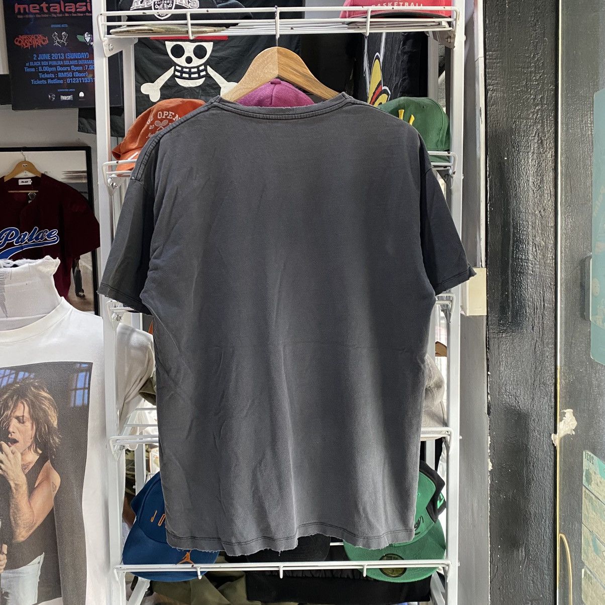 Allsaints × Vintage ALLSAINTS Vintage Over Print Horseshoe Avant-Garde T-shirt Size US M / EU 48-50 / 2 - 2 Thumbnail