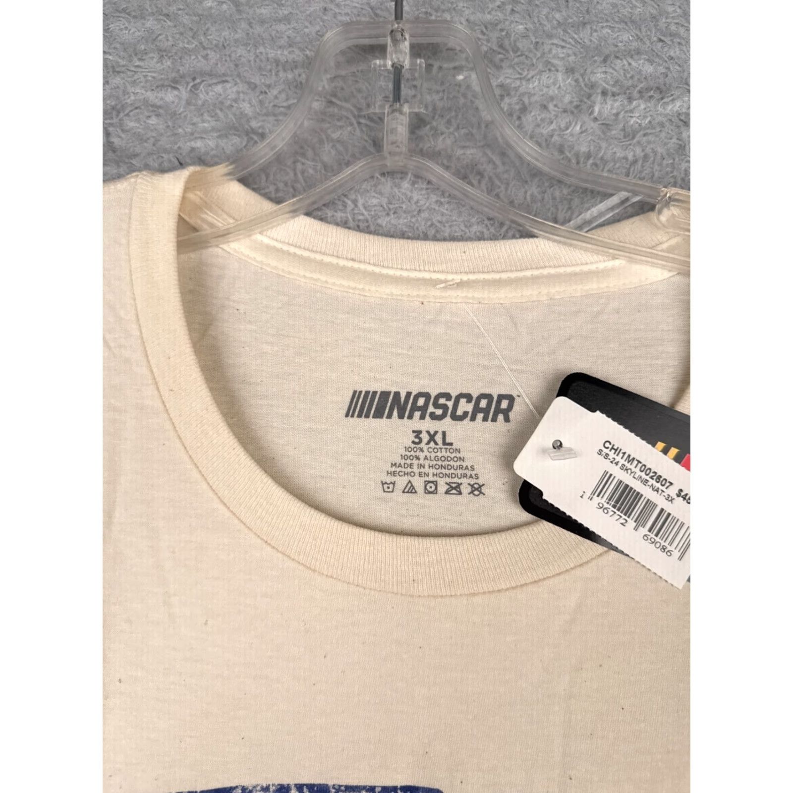 NASCAR Nascar Chicago Street Race Shirt Adult 3XL Ivory Cotton Short Sleeve Men’s T-Shirt Racing Cars Outdoor 2020s Mens Size US XXL / EU 58 / 5 - 7 Thumbnail