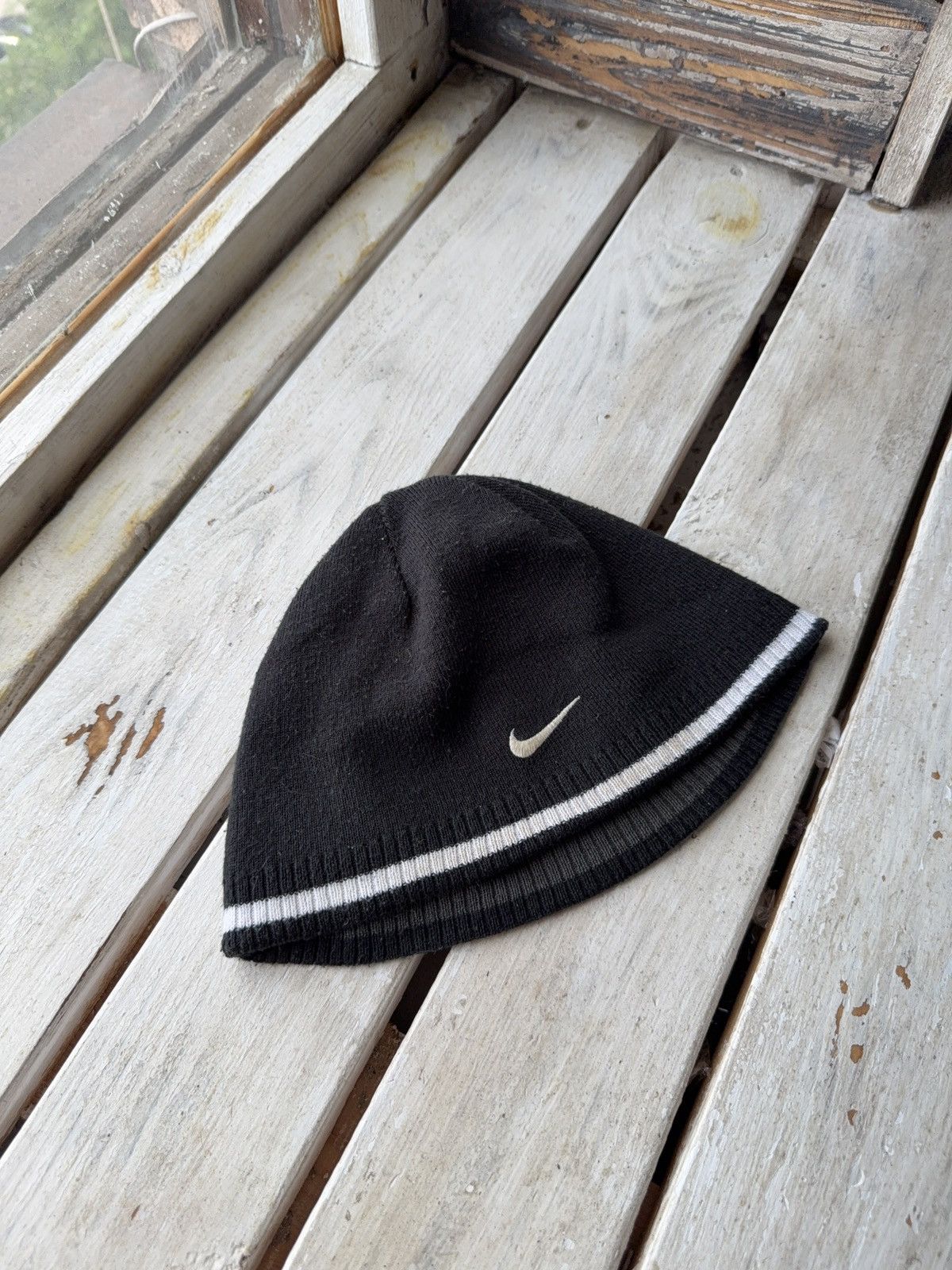 Nike Vintage Nike Double Logo Knit Beanie Black Grey Swoosh Hat Size ONE SIZE - 3 Thumbnail