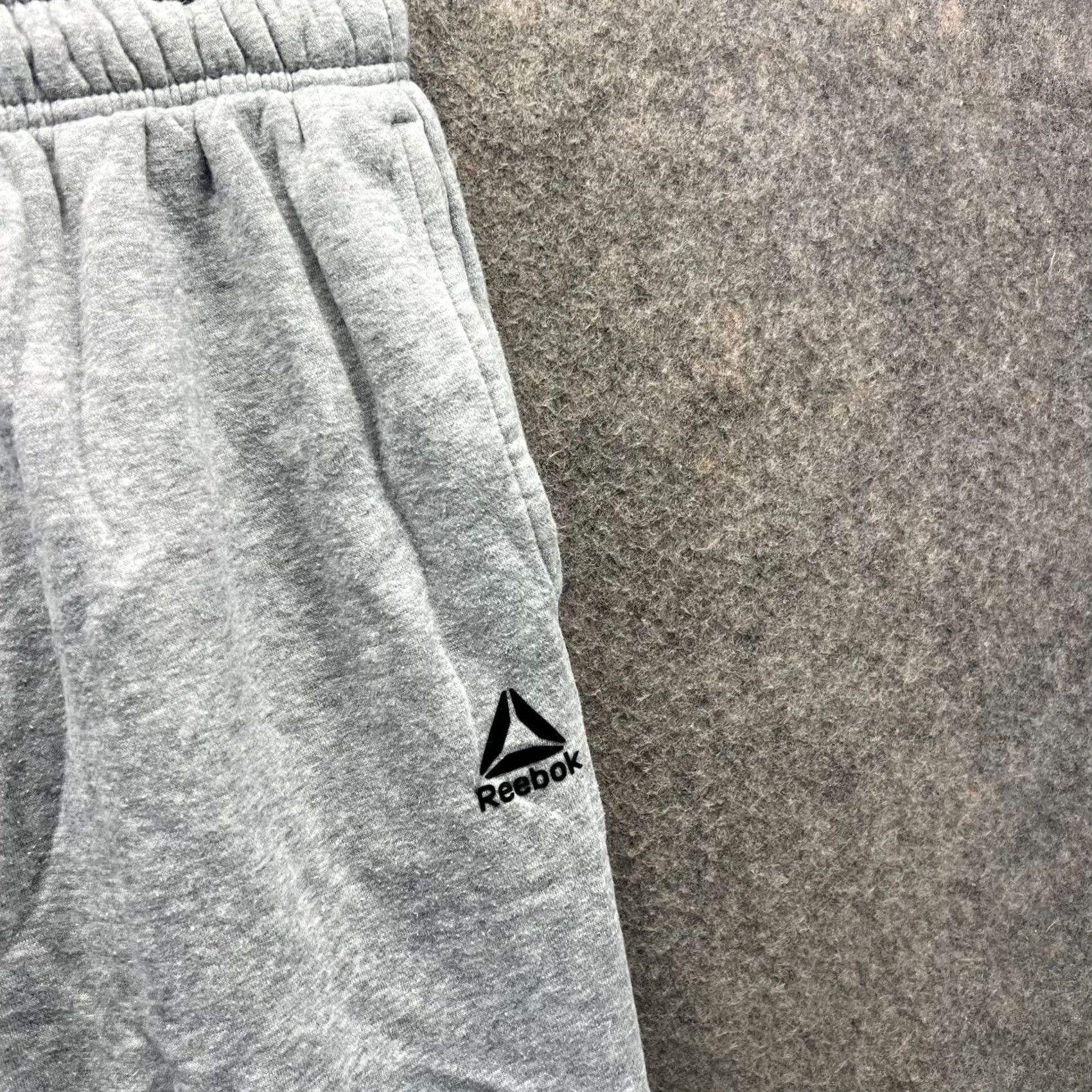 Reebok Reebok Jogger Men Medium Gray Fleece Lined Athletic Tapered Sweatpants Zip Size US 31 - 7 Thumbnail