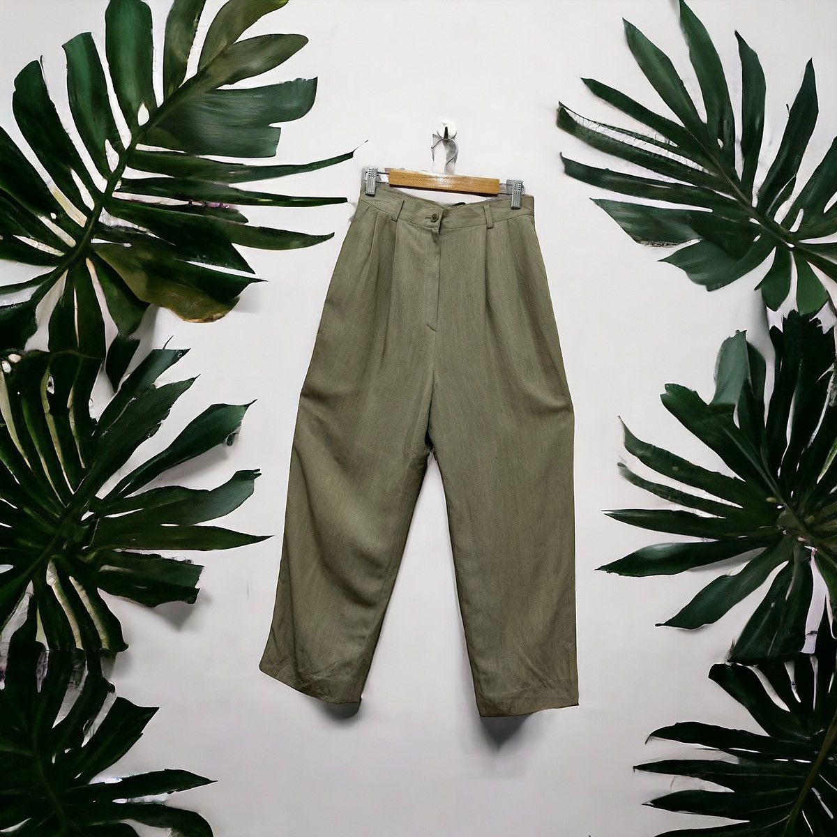 image of Burberrys Pants Rayon in Grey, Women's (Size 27)