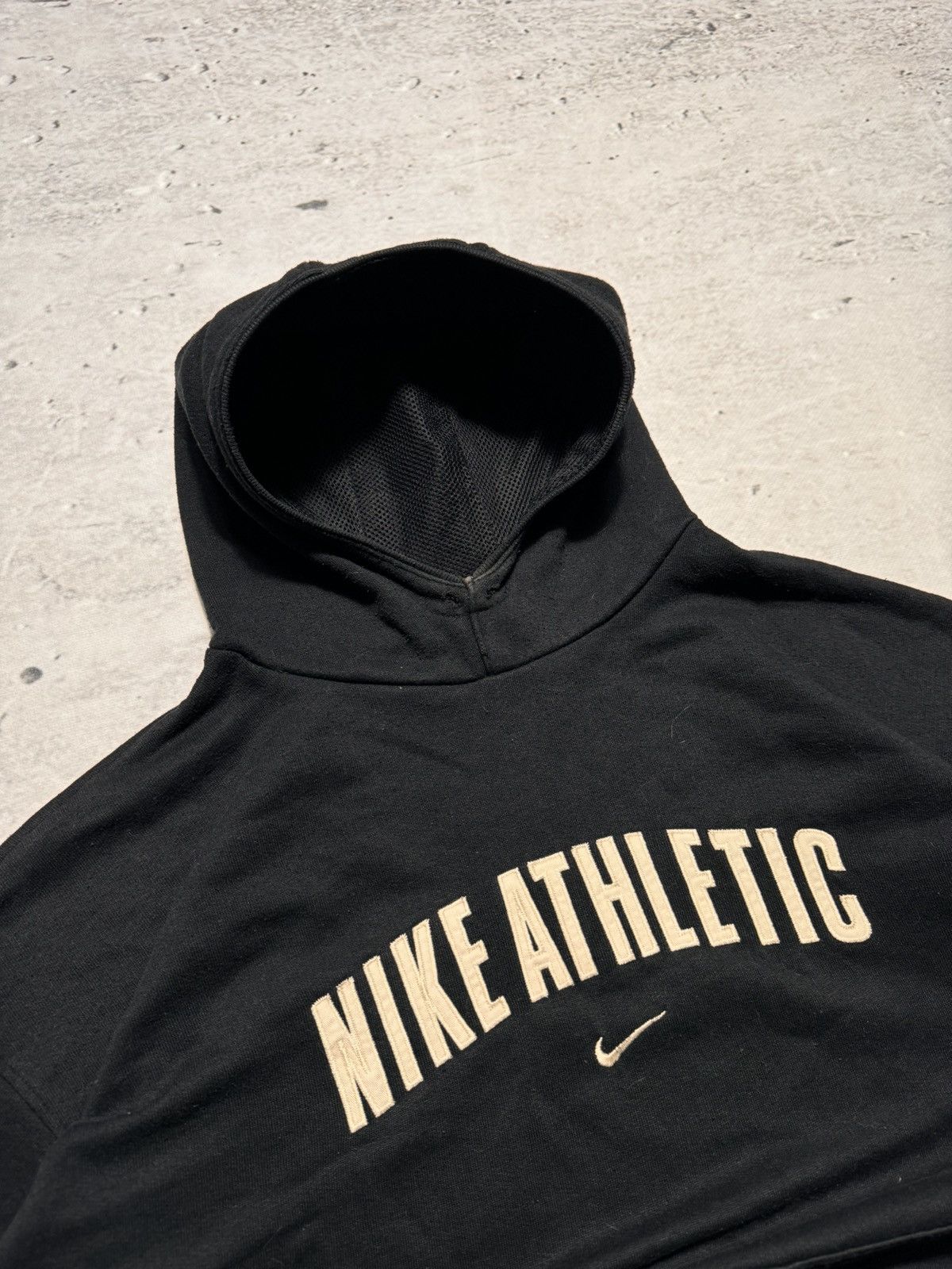 Nike × Vintage NIKE ATHLETIC VINTAGE CENTER LOGO OVERSIZE BOXY HOODIE Size US XL / EU 56 / 4 - 3 Thumbnail