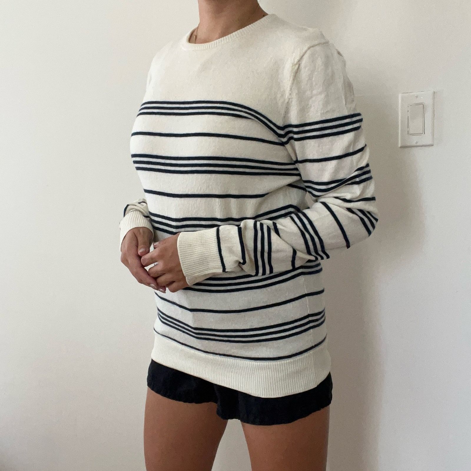 A.P.C. A.P.C. Womens Cream Black Stripe 100% Wool Sweater Size M Size M / US 6-8 / IT 42-44 - 11 Thumbnail