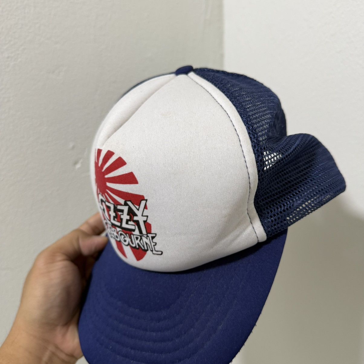 Ozzy Osbourne Vintage 80s/90s Ozzy Osbourne "Rising Sun" Logo Trucker Hat Size ONE SIZE - 7 Thumbnail