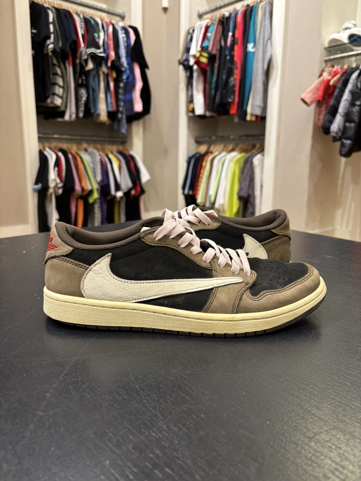 Nike × Travis Scott Jordan 1 Low Retro OG SP - Travis Scott Dark Mocha Size US 10.5 / EU 43-44 - 1 Thumbnail