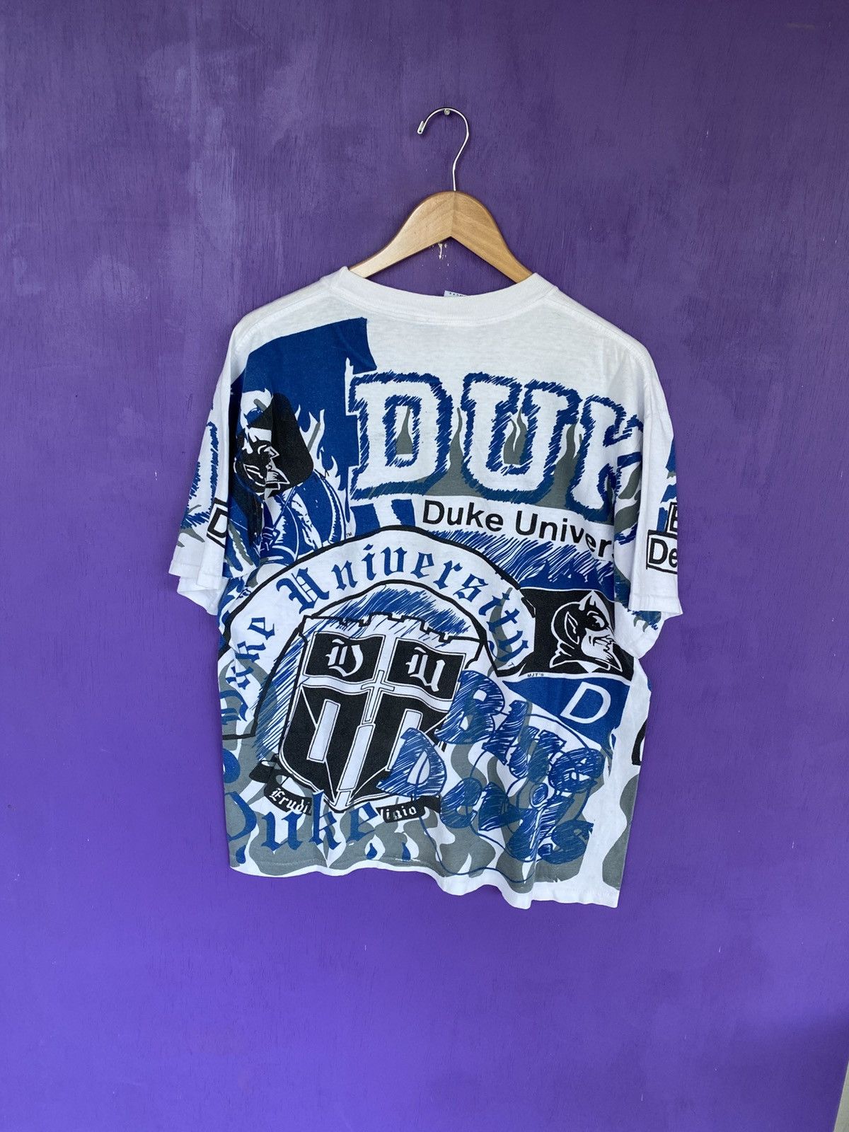 Other Vintage 90s Magic Johnson Duke blue devils AOP t-shirt Size US L / EU 52-54 / 3 - 2 Thumbnail