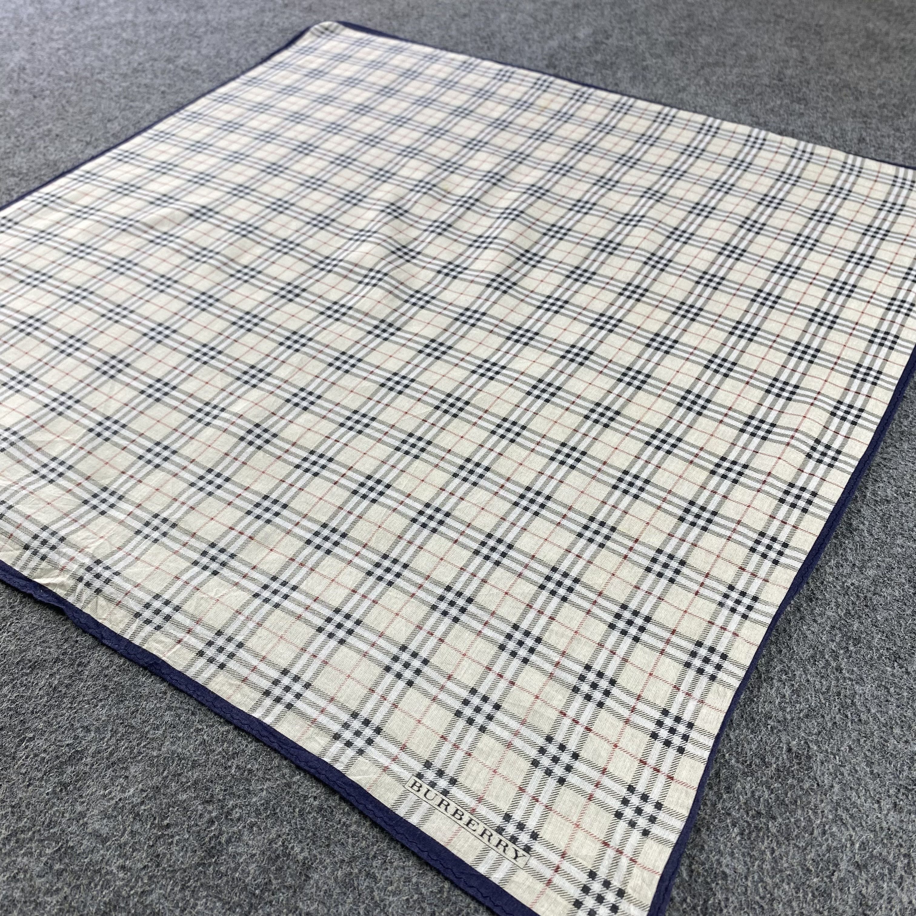 Burberry × Vintage Burberry Handkerchief/Neckerchief/Bandana HC701 Size ONE SIZE - 2 Thumbnail