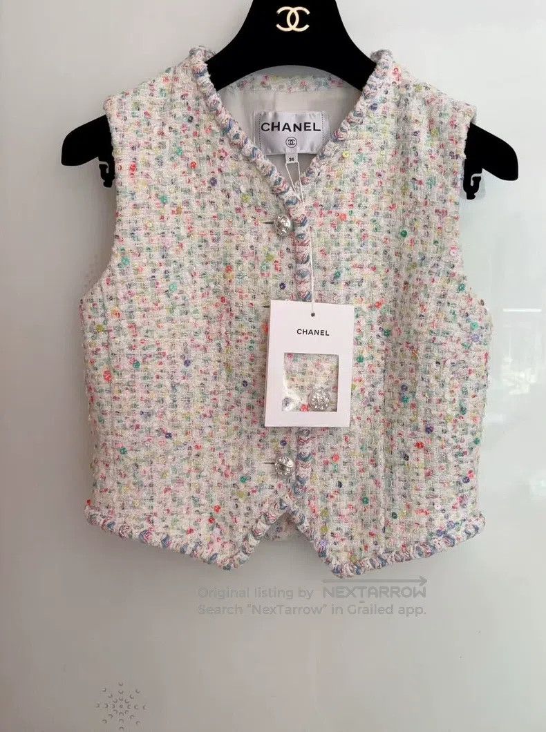 Chanel Chanel 24 tweed ice cream vest Size XS / US 0-2 / IT 36-38 - 1 Thumbnail