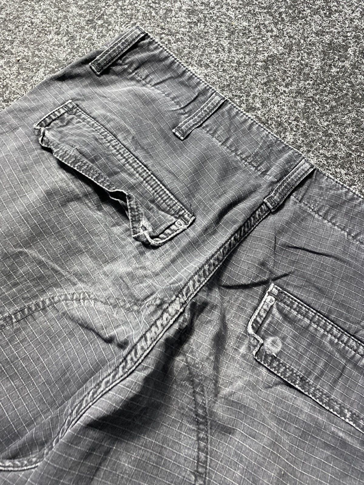 Carhartt 🔥Vntg Carhartt Distressed Ripped Hard Work Cargo Pants Mens Size US 32 / EU 48 - 16 Thumbnail