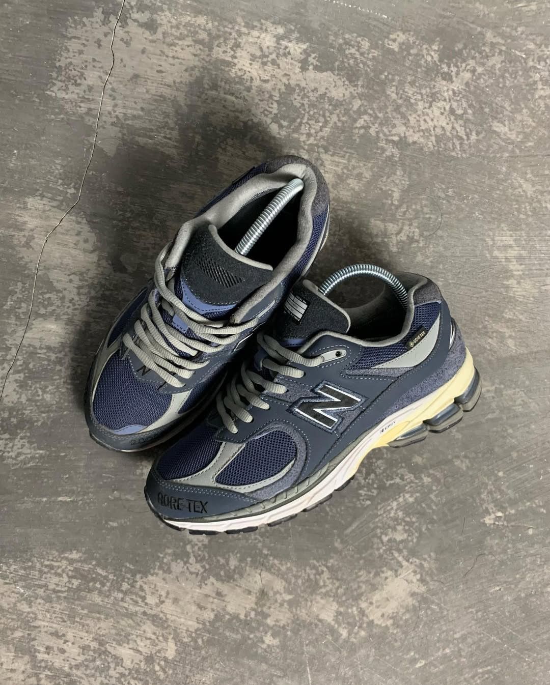 N.Hoolywood × New Balance NEW BALANCE X N.HOLLYWOOD 2002R GORETEX Size US 7 / EU 40 - 1 Thumbnail