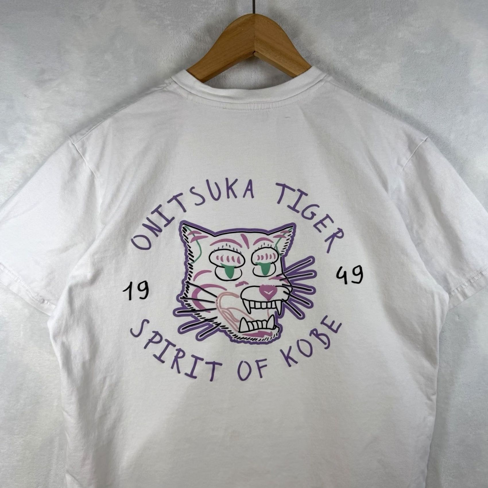 Onitsuka Tiger Onitsuka Tiger T-Shirt Mens Large White Cotton Graphics Spirit of Kobe Neon Size US L / EU 52-54 / 3 - 2 Thumbnail