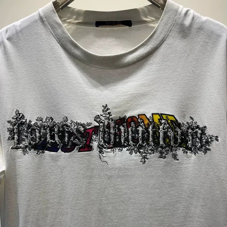 Louis Vuitton Louis Vuitton Wizard of Oz Short Sleeves Size US XL / EU 56 / 4 - 3 Thumbnail