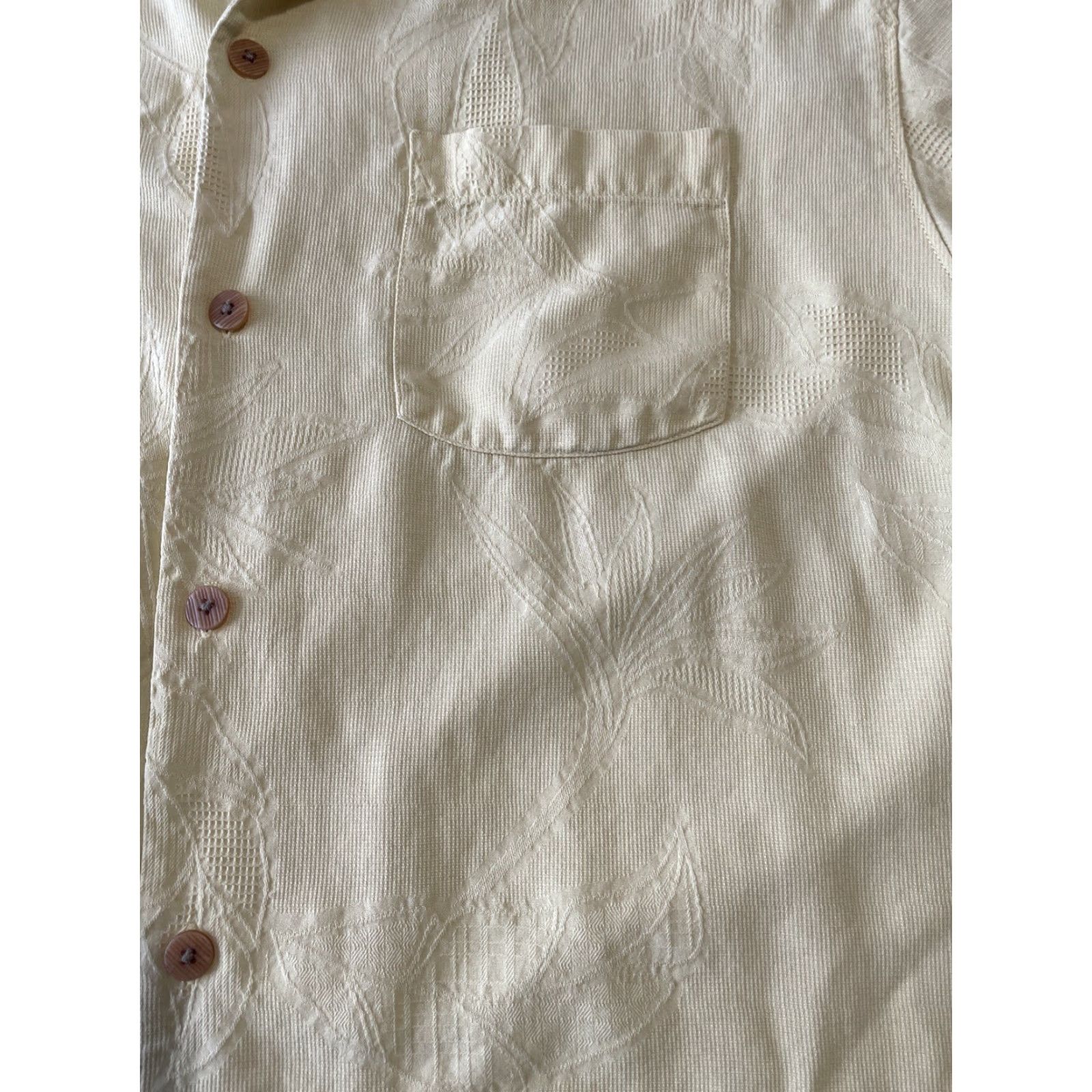 Tommy Bahama Tommy Bahama Shirt Mens M Yellow 100% Silk Short Sleeve Camp Button-Up Collared Beach Tropical 90s? Size US M / EU 48-50 / 2 - 6 Thumbnail