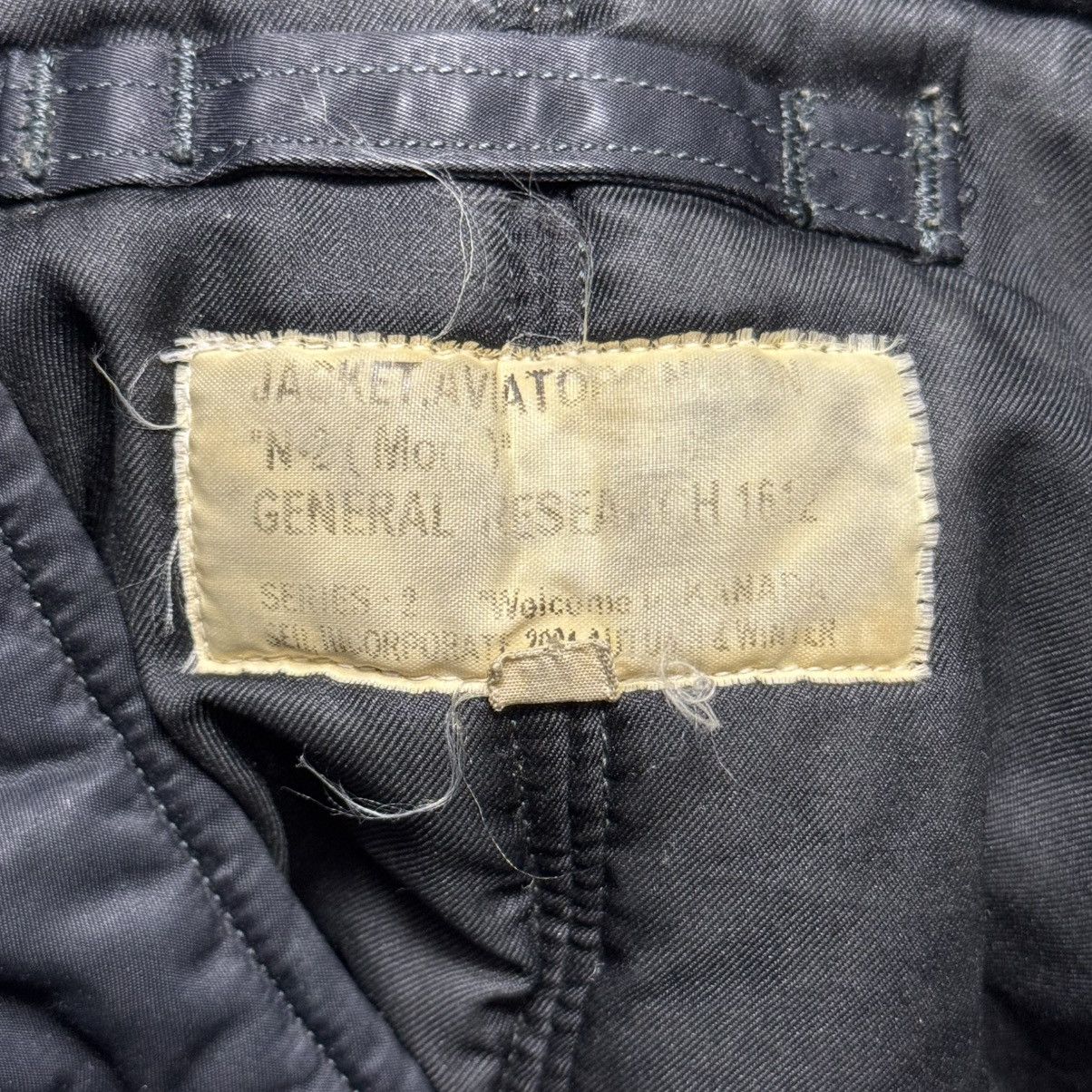 General Research General Research N-2B Bomber Flight Jacket Size US L / EU 52-54 / 3 - 6 Thumbnail
