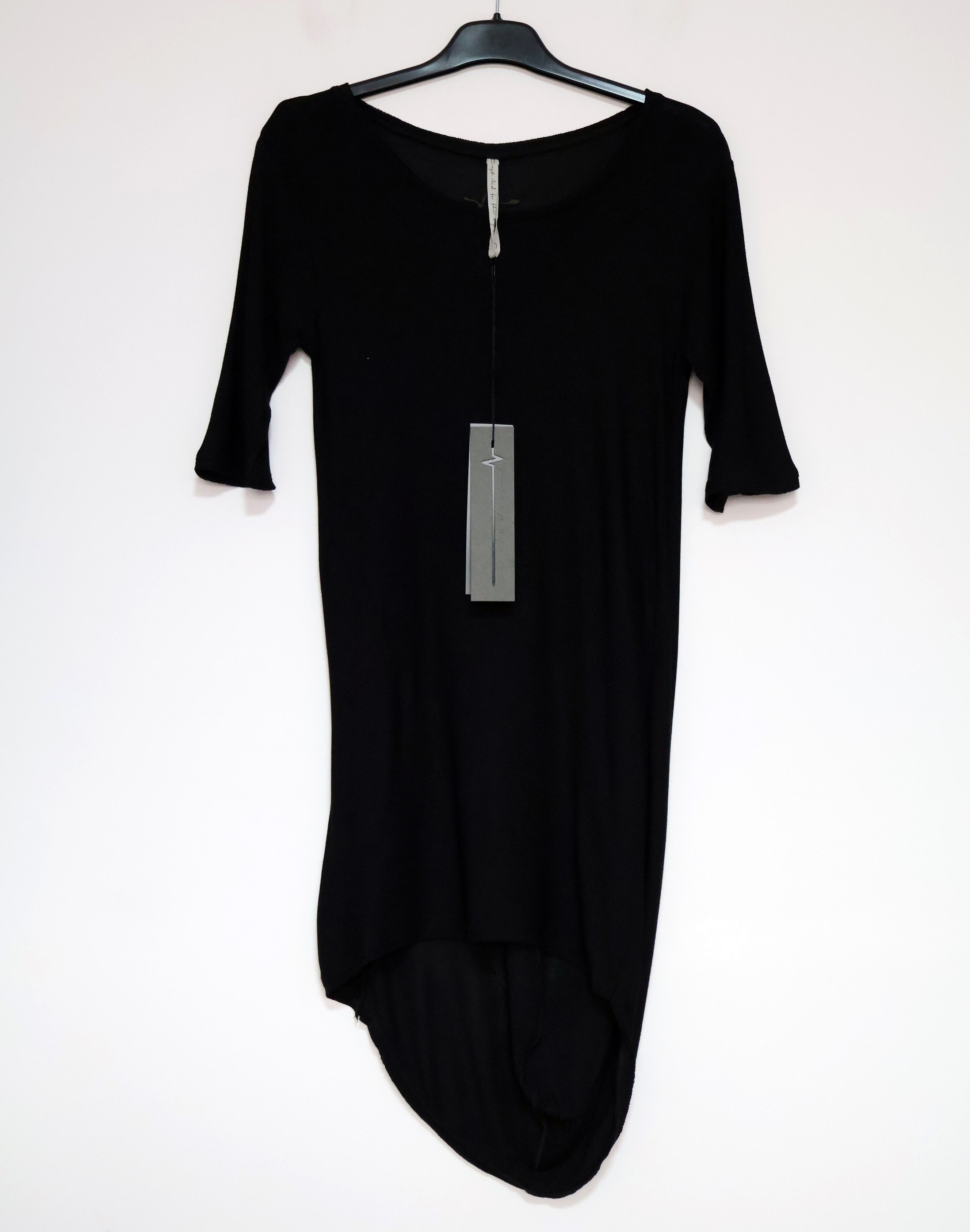 First Aid To The Injured First Aid to the Injured Black Asymmetric Longline Tee NWT Size US XS / EU 42 / 0 - 1 Thumbnail