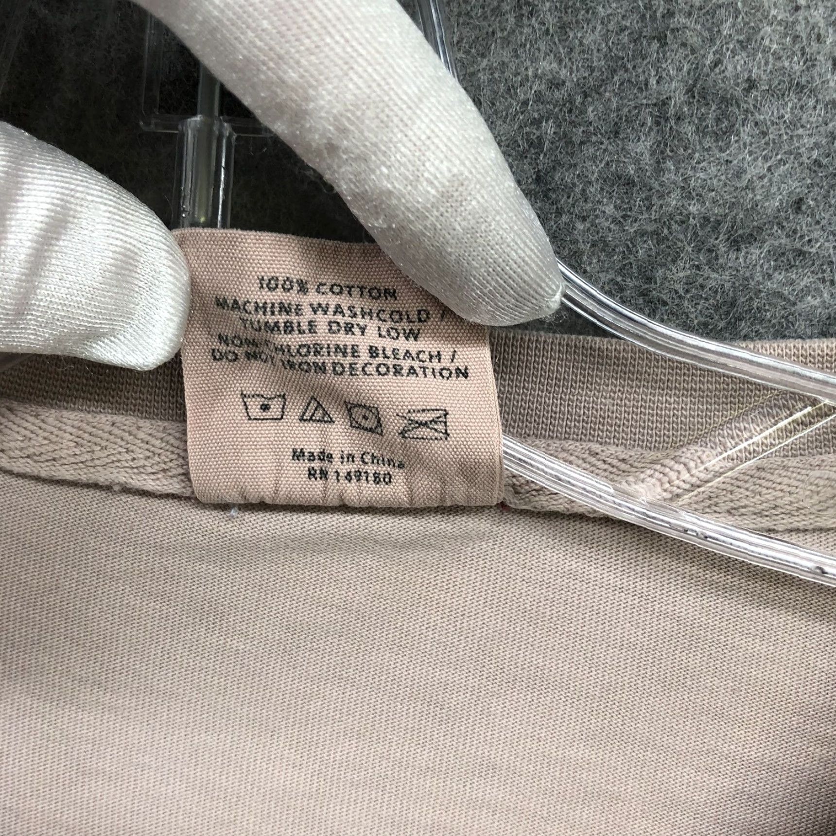 Vintage Ivory Ella Pocket T Shirt Size S Beige Long Sleeve Crewneck Elephant Unisex Adults Regular Cotton Knit Pullover Casual Size S / US 4 / IT 40 - 6 Thumbnail