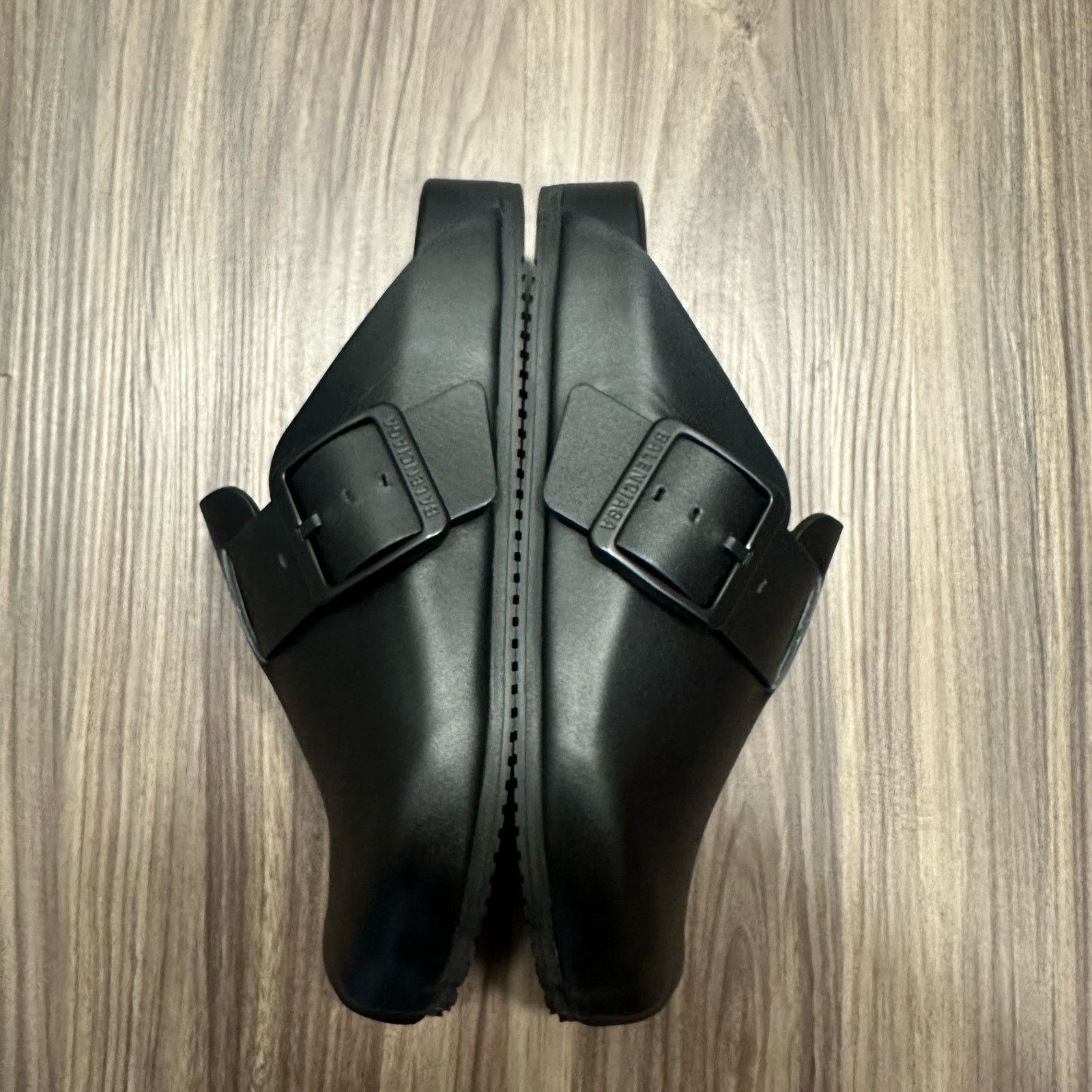Balenciaga NEW Balenciaga UNISEX Black Leather Sunday Mules | FR/EU 37 Size US 7 / IT 37 - 6 Thumbnail