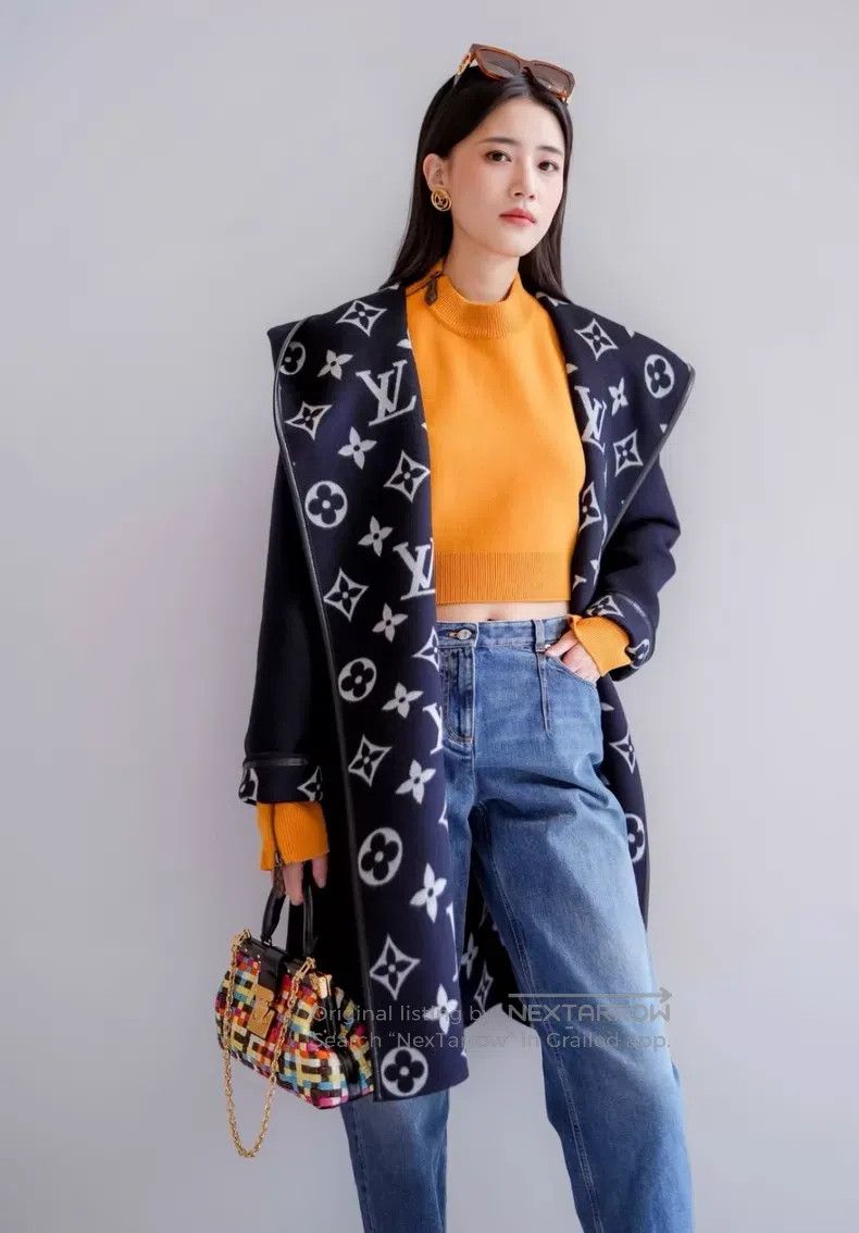 Louis Vuitton Louis Vuitton Dark blue lace-up midi coat Size XS / US 0-2 / IT 36-38 - 9 Thumbnail