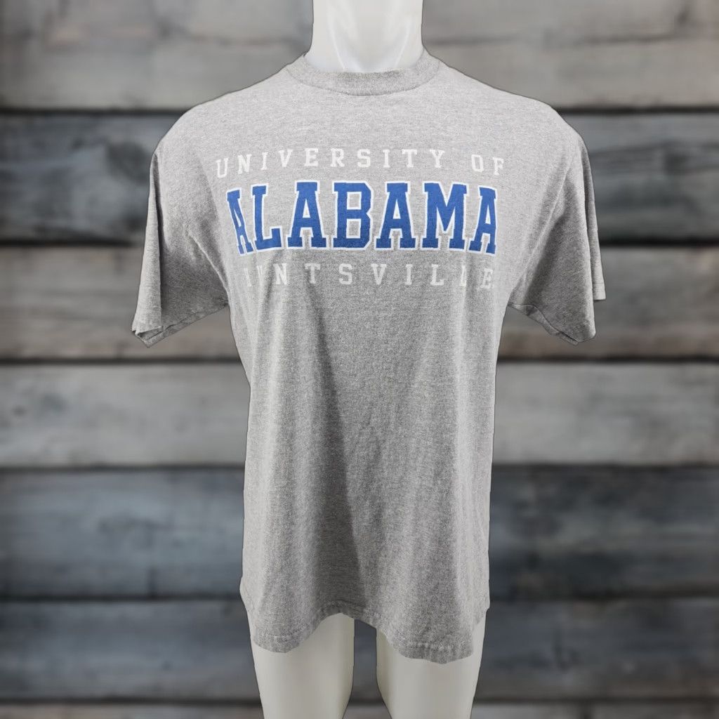 Vintage UAH Chargers Gray T-Shirt Size Large Men College University | Alstyle Apparel & Activewear, Cotton, Short Sleeve, Crew Neck, Logo, Vintage No Size US L / EU 52-54 / 3 - 1 Thumbnail
