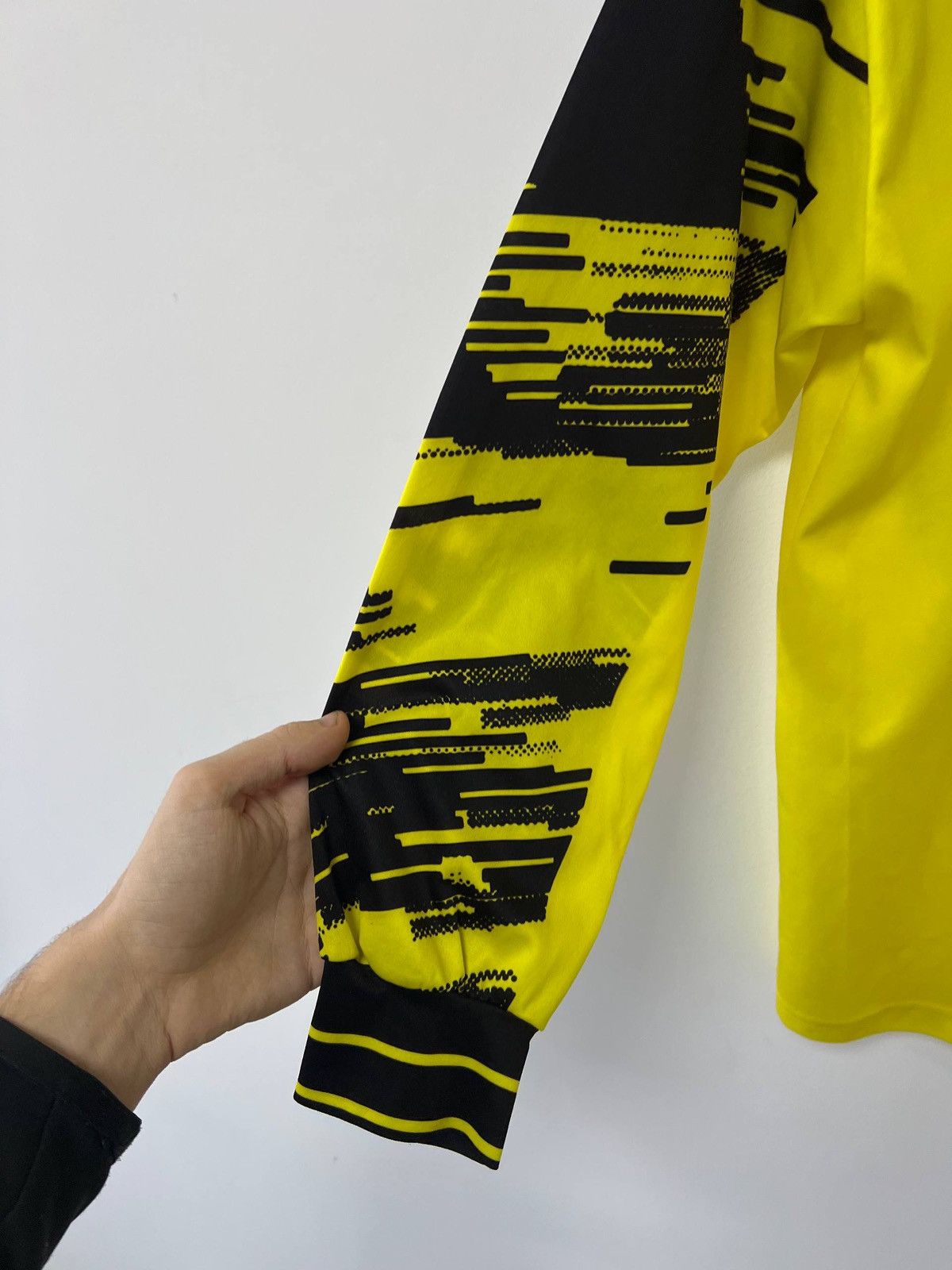 Other Borussia Dortmund 1993/1994 Long sleeve Replica Football S/M Size US M / EU 48-50 / 2 - 19 Thumbnail