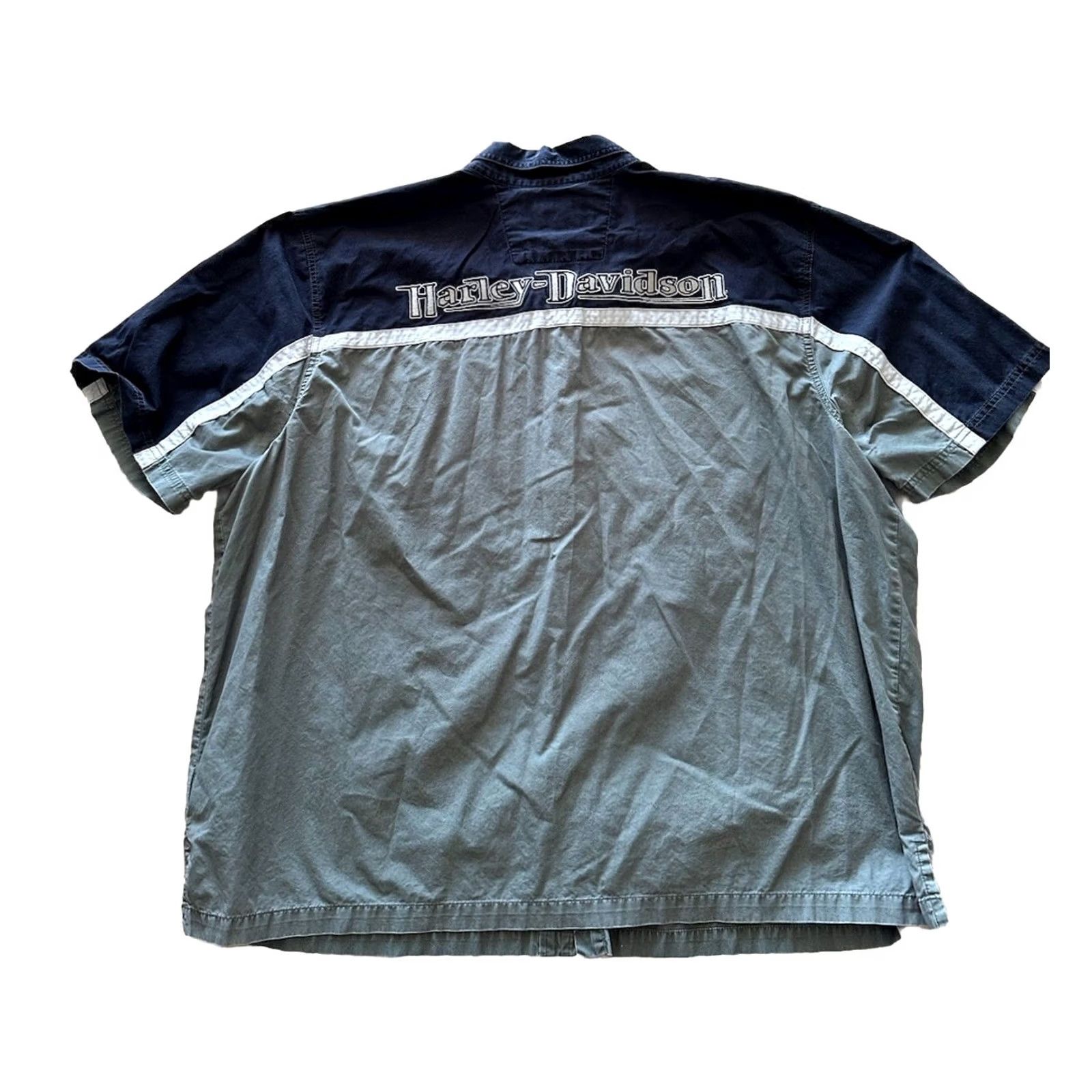 Harley Davidson VINTAGE Harley-Davidson Button-Down Work Shirt Shield Black Olive Graphic XXL Men Short Sleeve Cotton Blend BLEND Motorcycle Work Shirt Mens Size US XXL / EU 58 / 5 - 2 Thumbnail