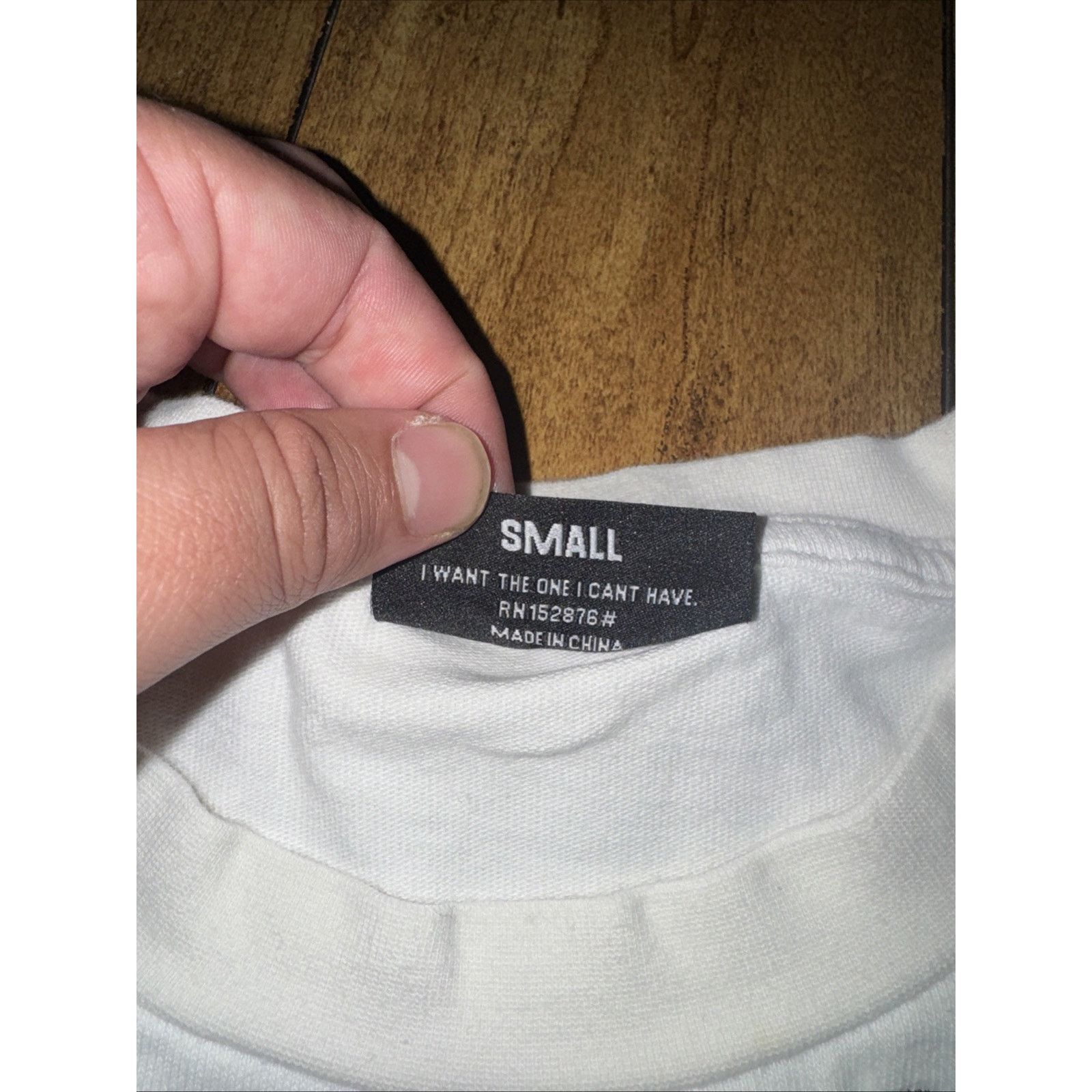Pleasures Pleasures Cropped T-Shirt White S 19x18 Streetwear Hypebeast Size S / US 4 / IT 40 - 4 Thumbnail