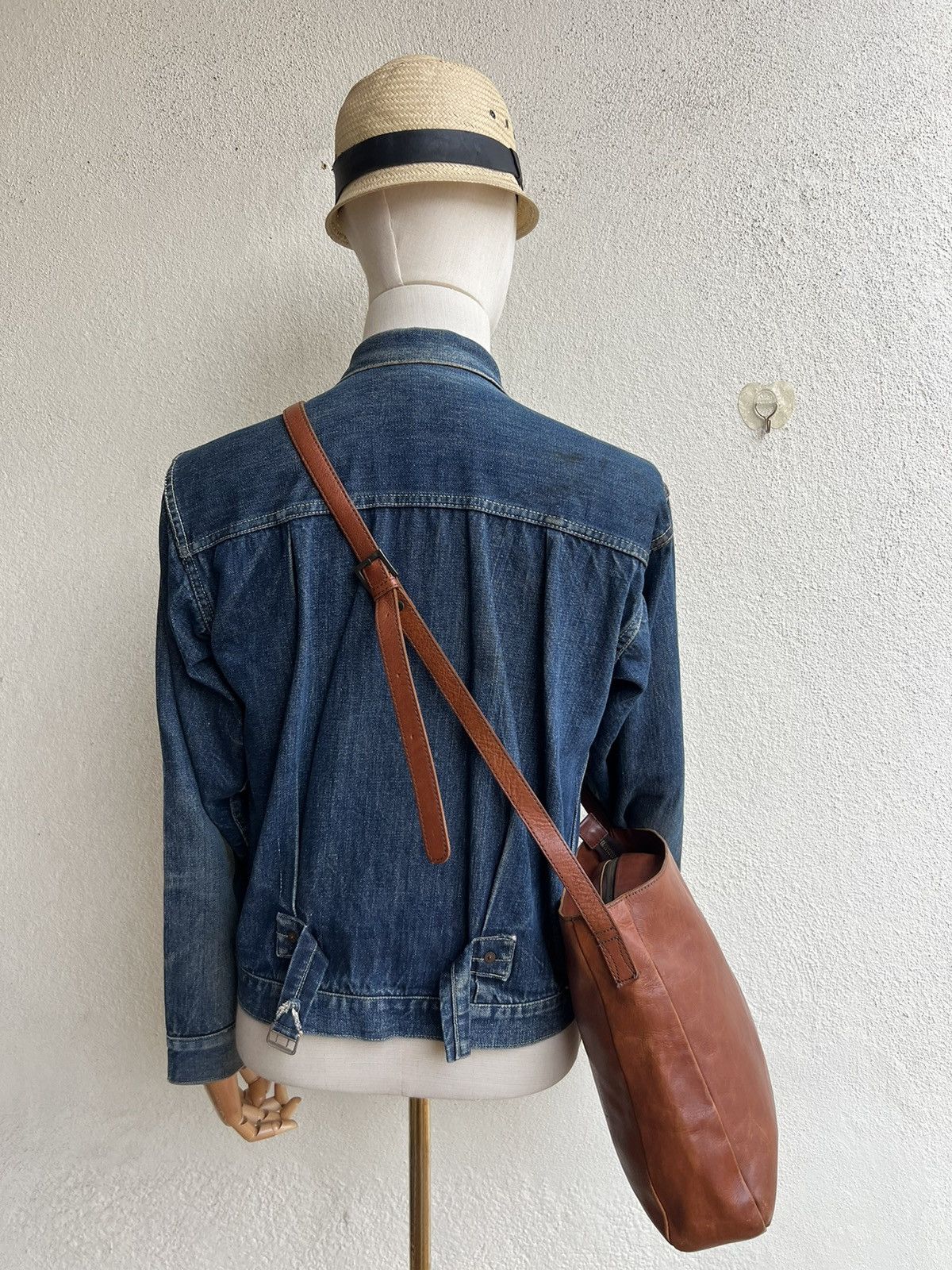 Leather Vintage Turkuabo Japan Faded Patina Leather Sling Bag Size ONE SIZE - 3 Thumbnail
