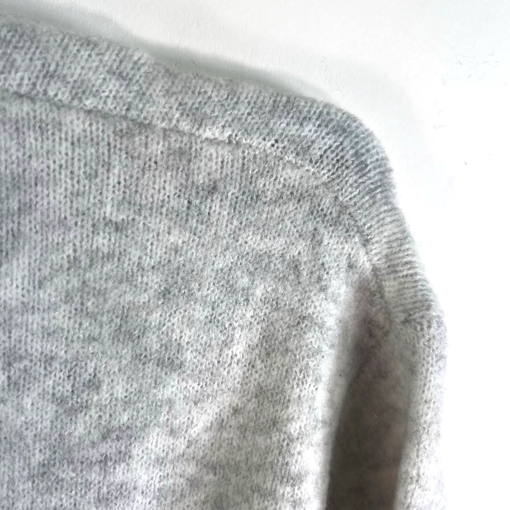 Loft VINTAGE LOFT Wool-Blend Polar Bear Sweater Womens M Gray Animal Print Crew Neck Long Sleeve Fall Winter Size M / US 6-8 / IT 42-44 - 3 Thumbnail