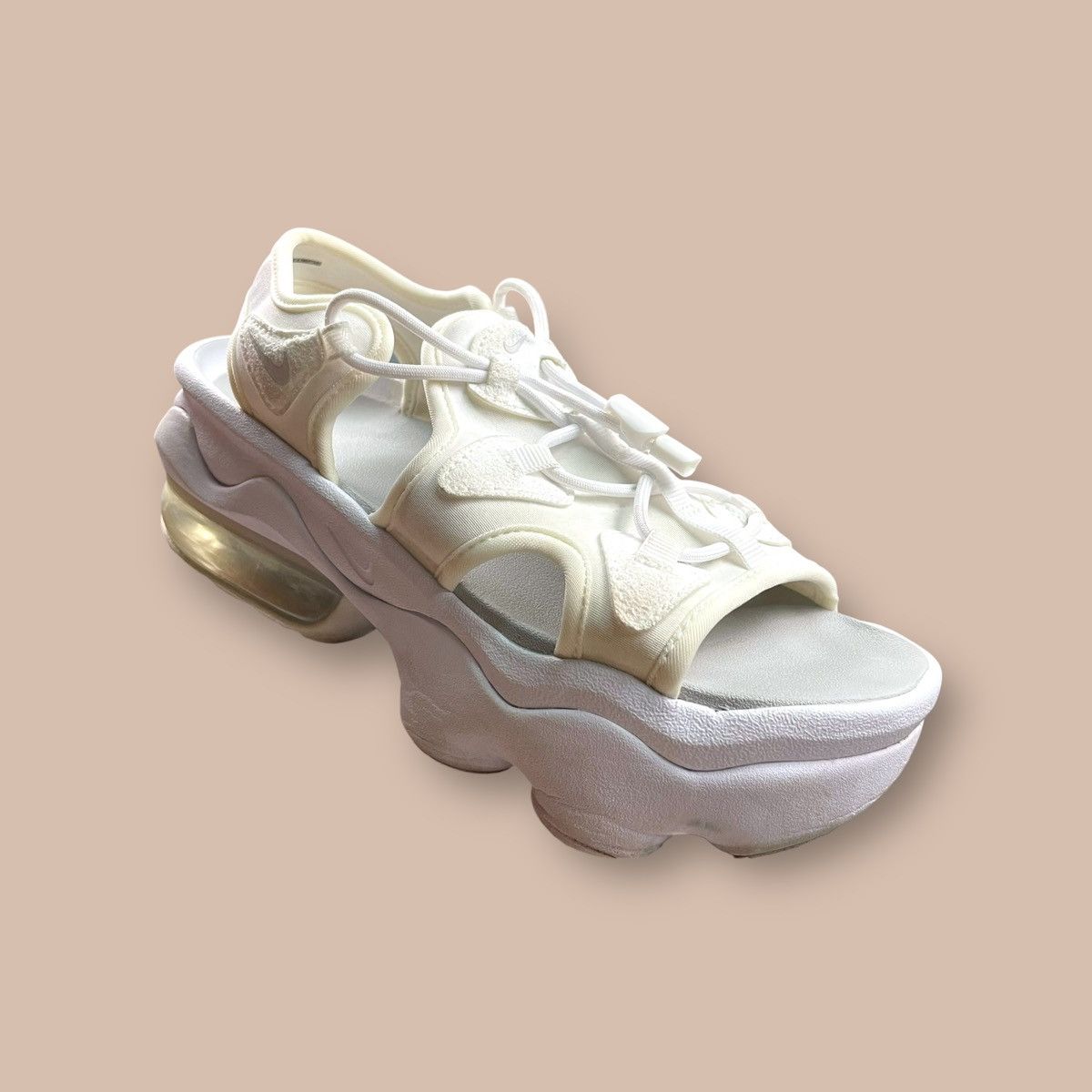 Nike Nike Air Max Koko Sandal Triple White Size US 5 / EU 37 - 11 Thumbnail