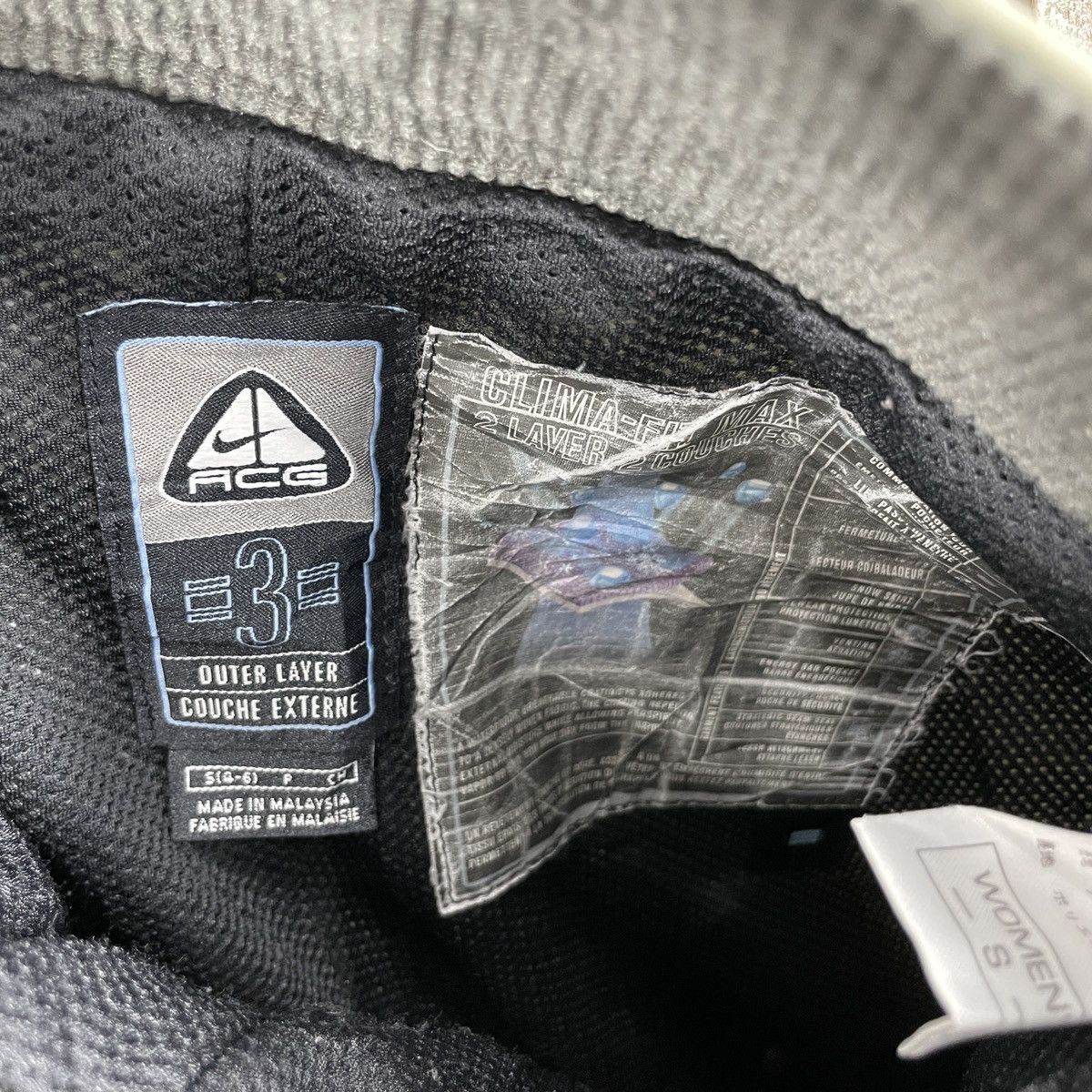 Nike × Nike ACG Vintage Nike ACG Pants Snow Ski Rain Small Relaxed Fit Size 30" / US 8 / IT 44 - 15 Thumbnail